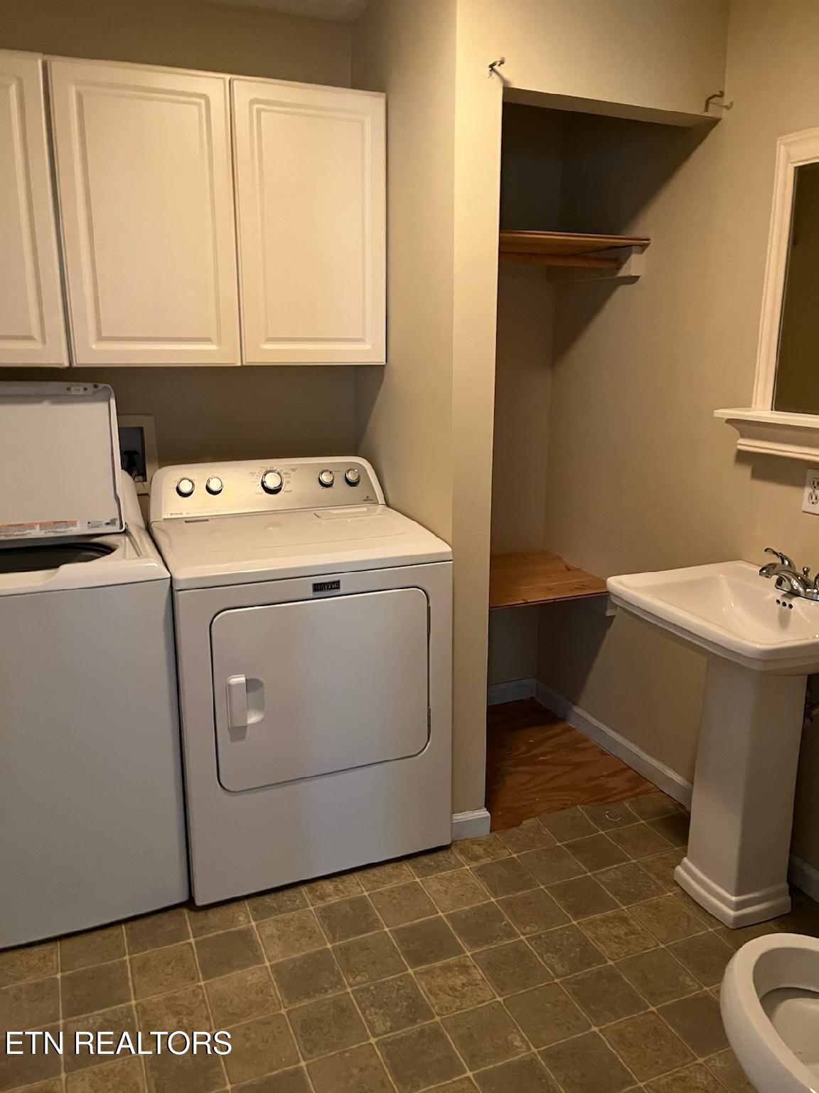 304 Shoreline Circle Lafollette TN 37766