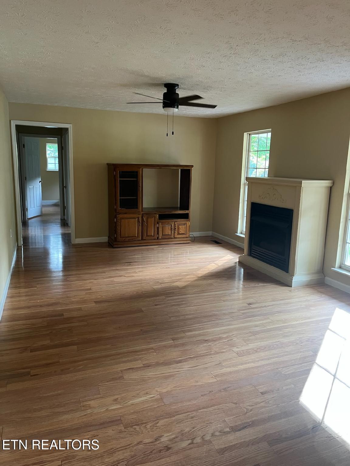 304 Shoreline Circle Lafollette TN 37766