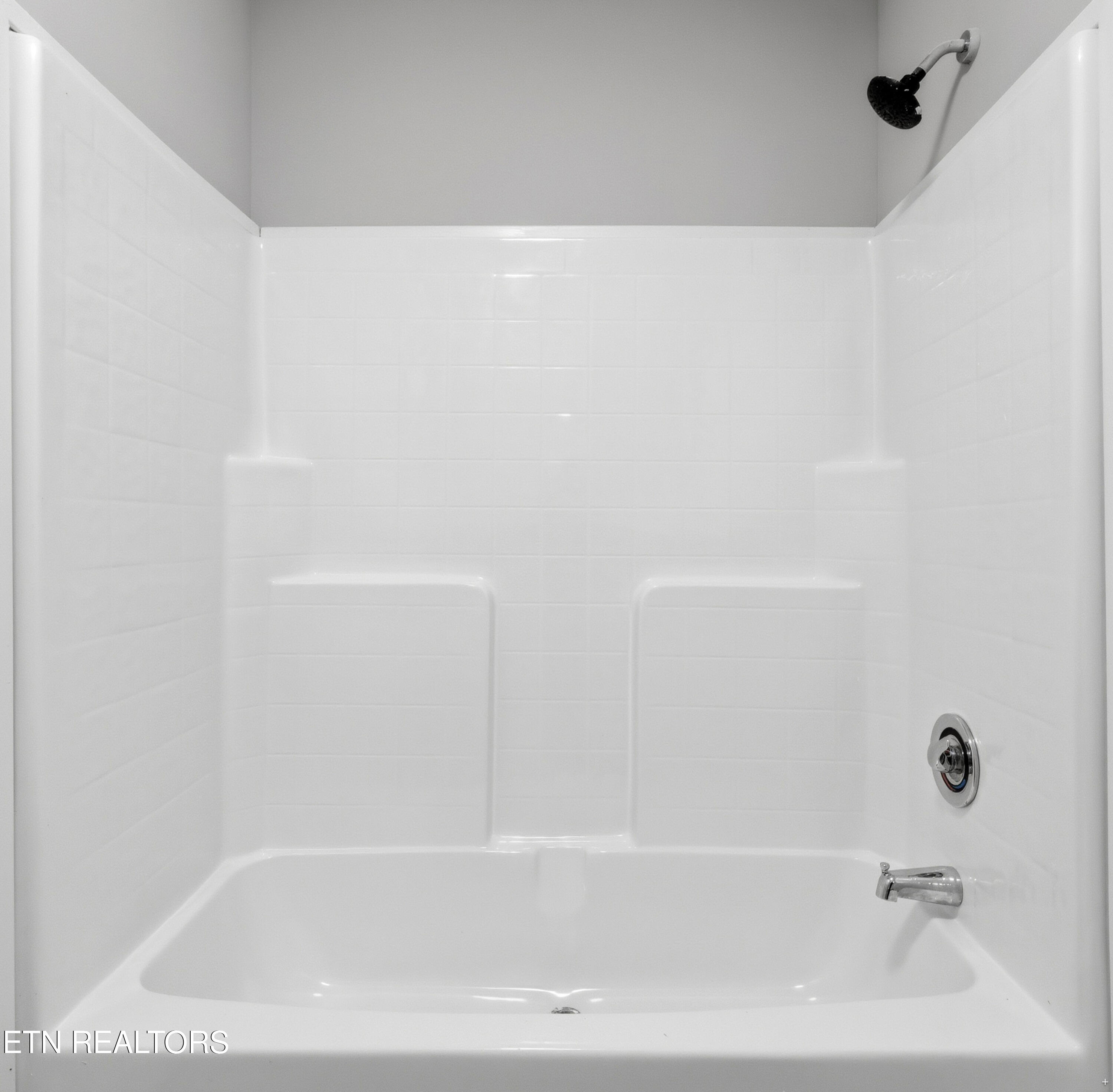 1564 Hollow Springs Road White Pine TN 37890
