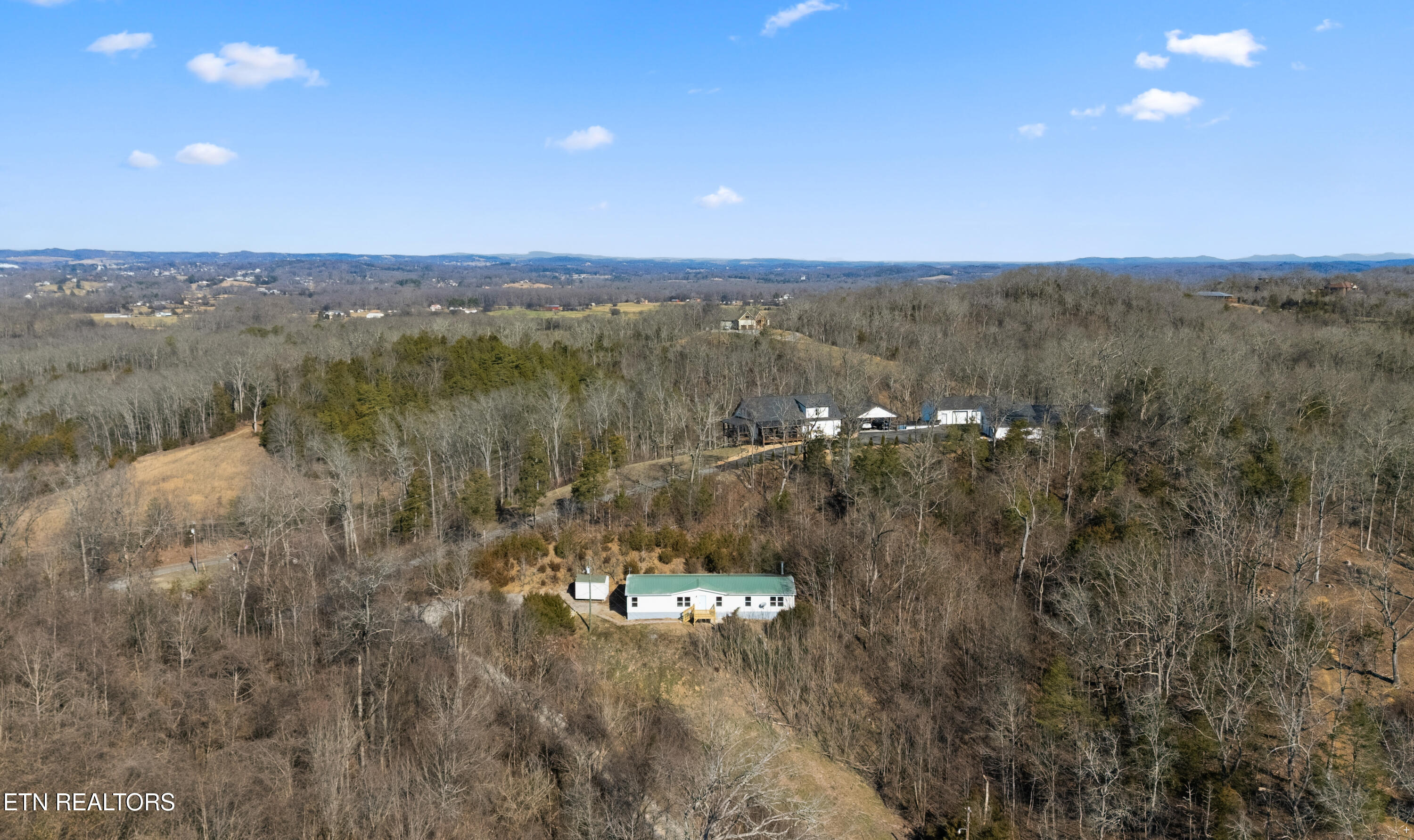 1564 Hollow Springs Road White Pine TN 37890