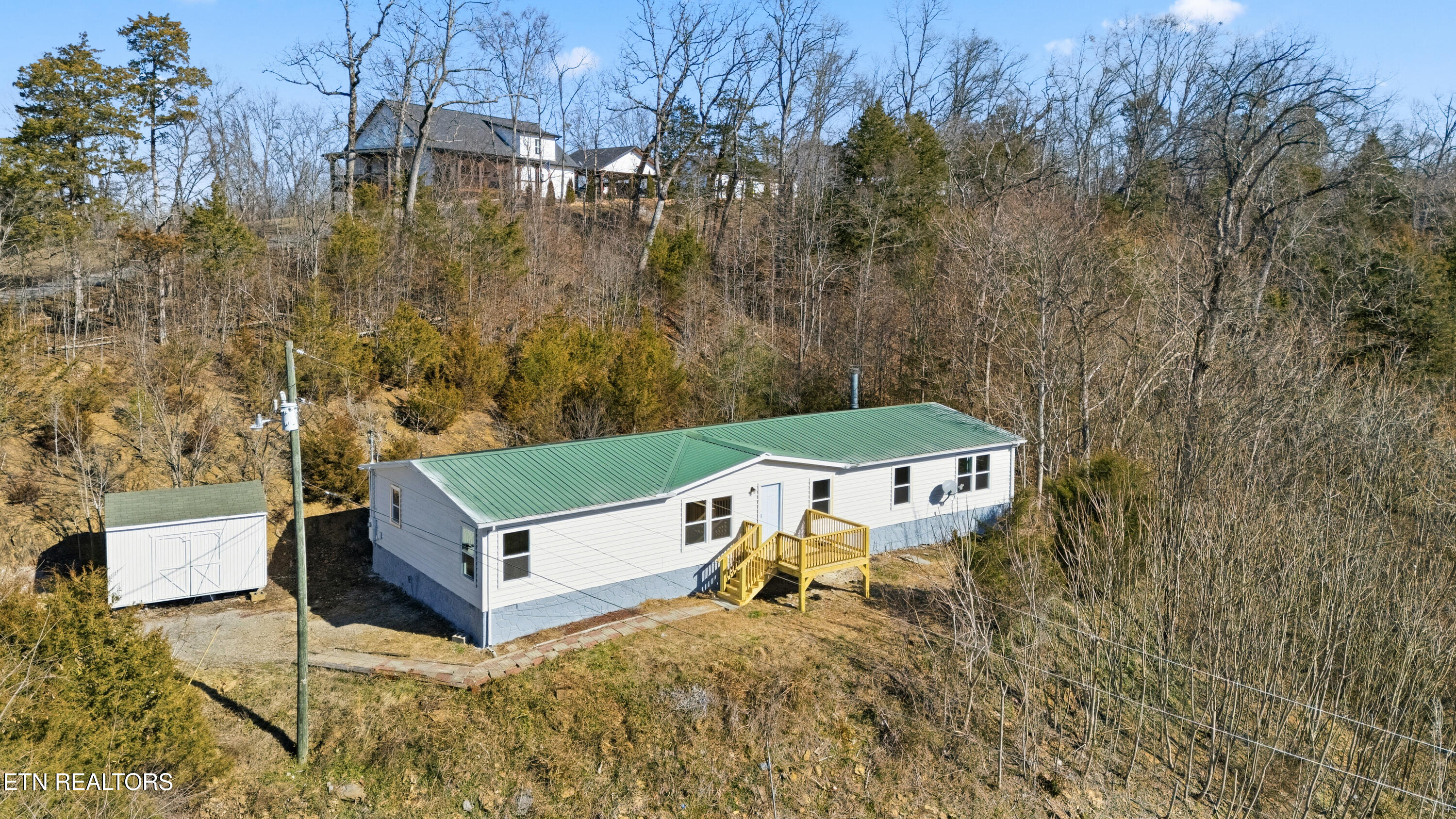 1564 Hollow Springs Road White Pine TN 37890