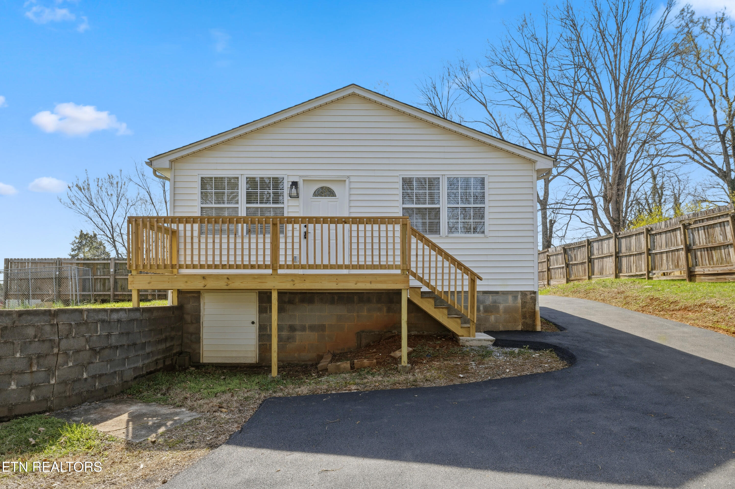 4212 Garnet Drive Knoxville TN 37919