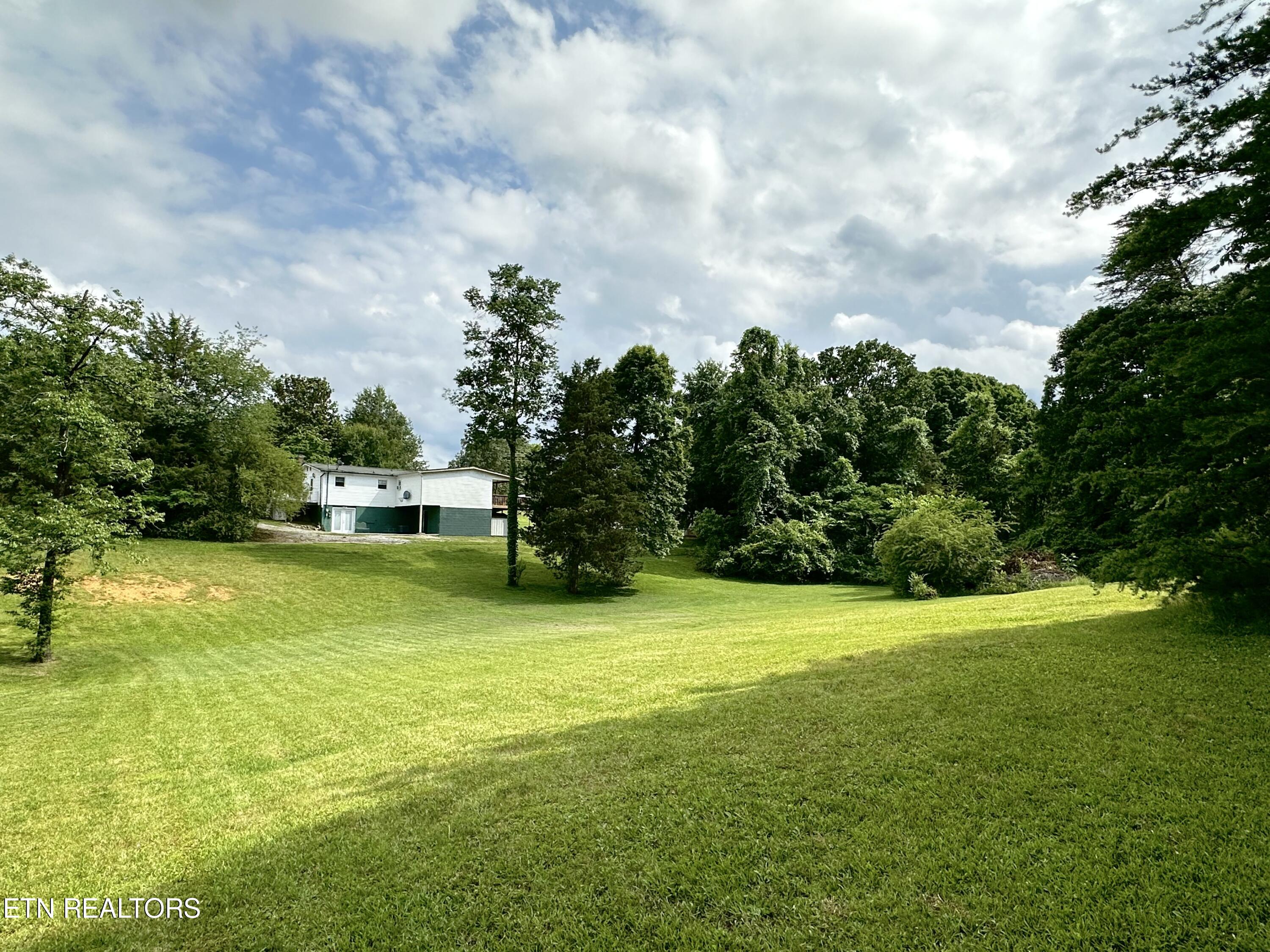 909 N Union Grove Road Friendsville TN 37737