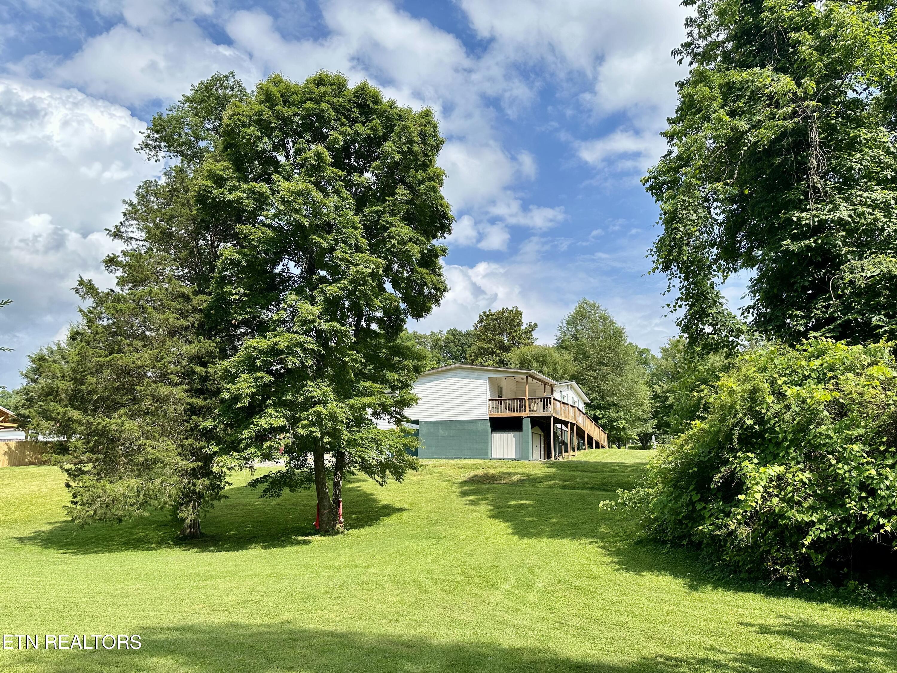 909 N Union Grove Road Friendsville TN 37737
