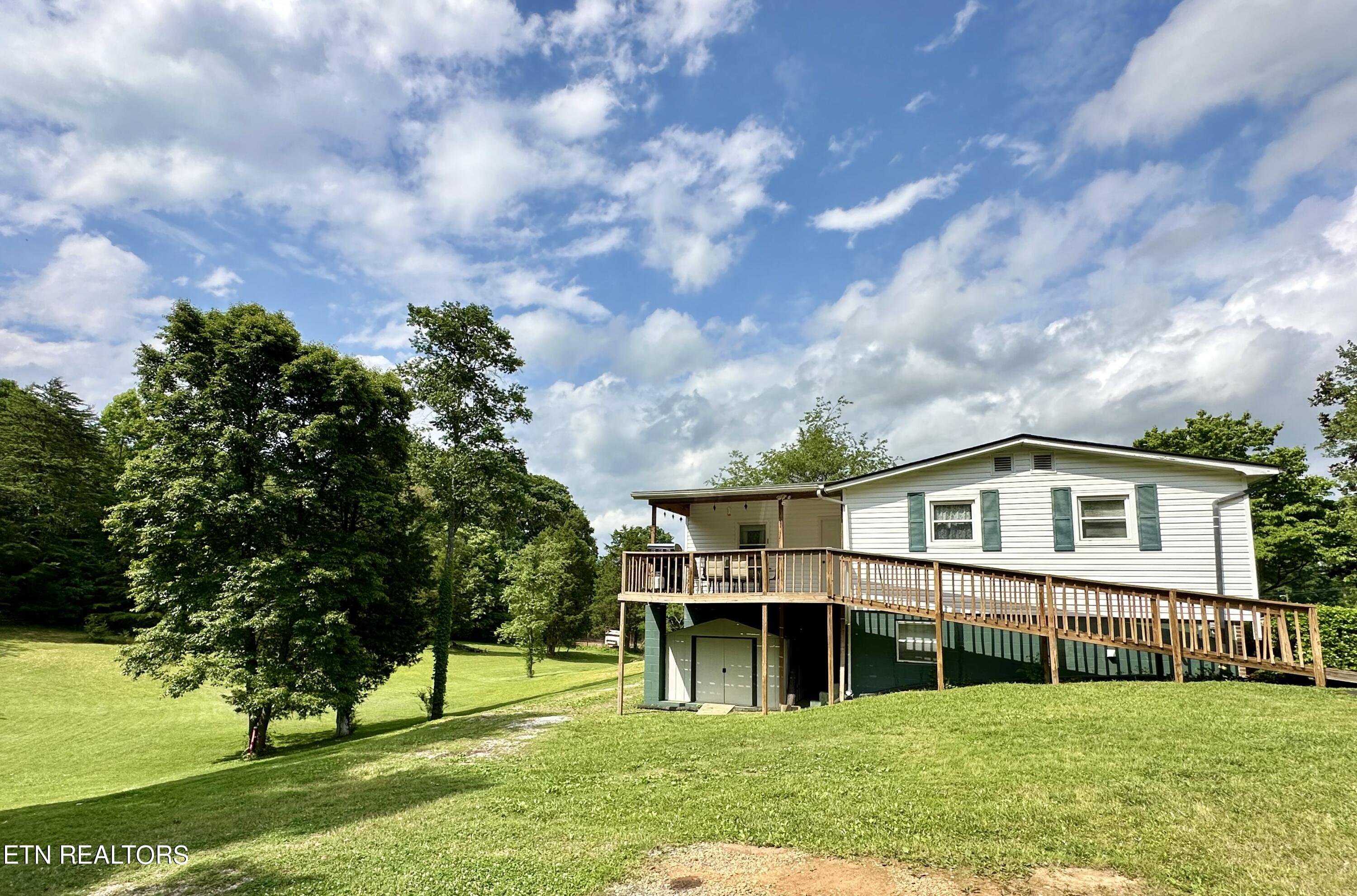 909 N Union Grove Road Friendsville TN 37737