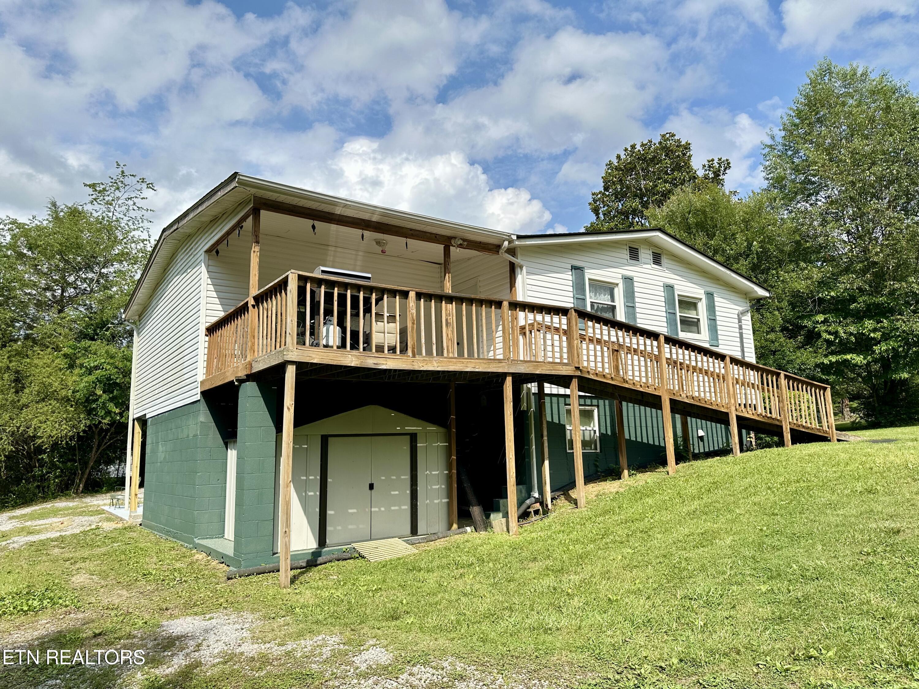 909 N Union Grove Road Friendsville TN 37737