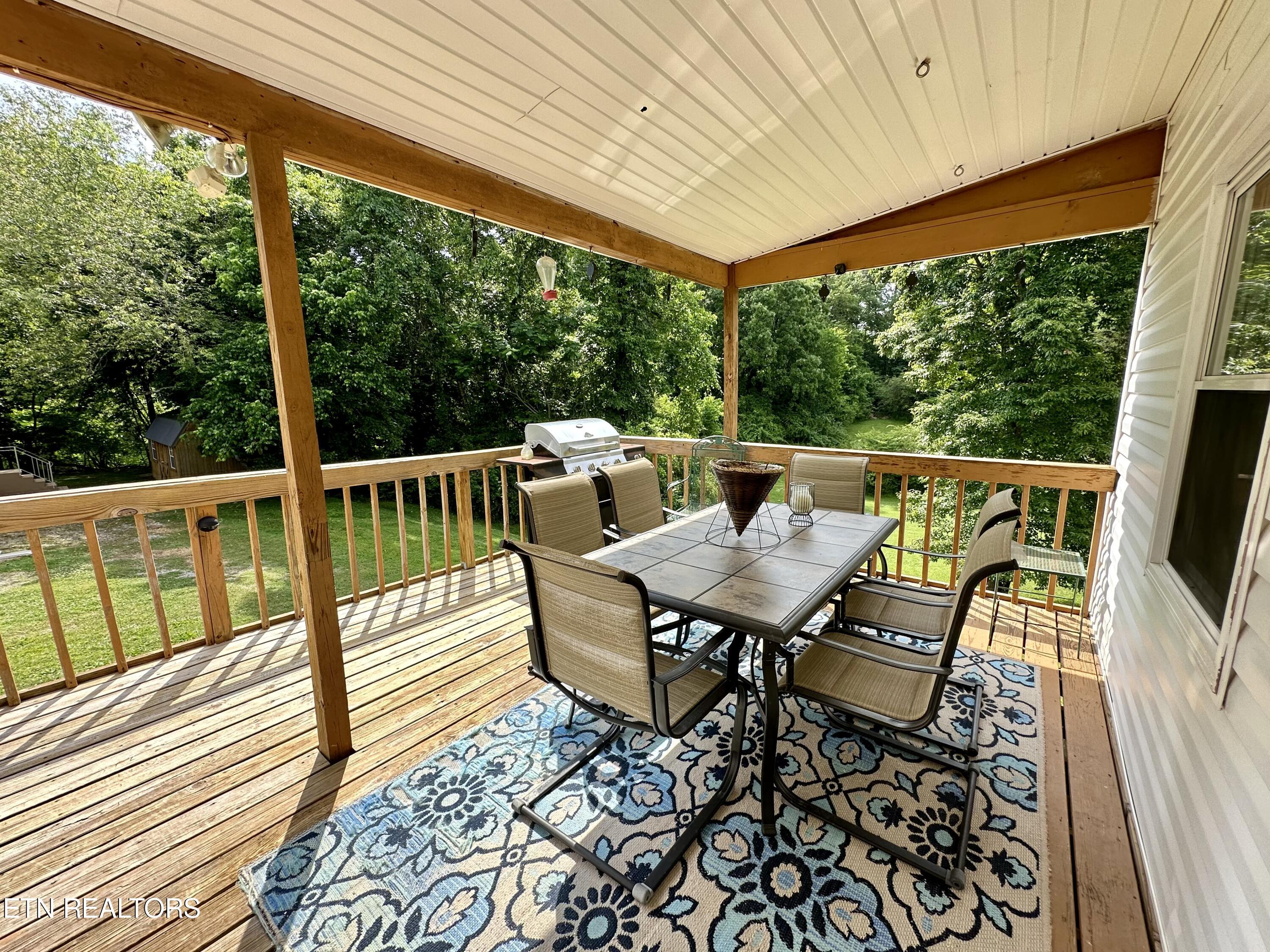 909 N Union Grove Road Friendsville TN 37737