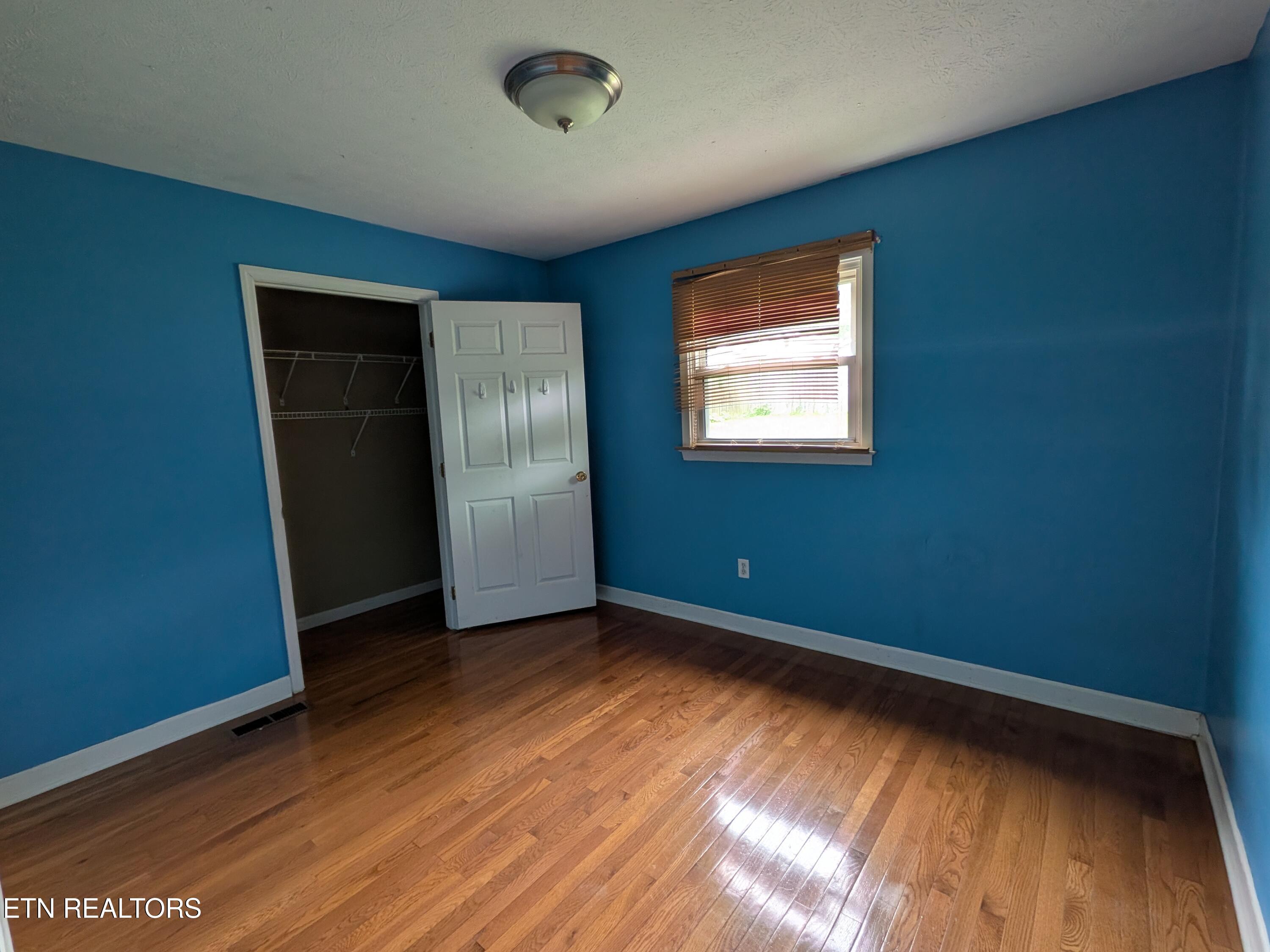 712 W Walden Street Lafollette TN 37766