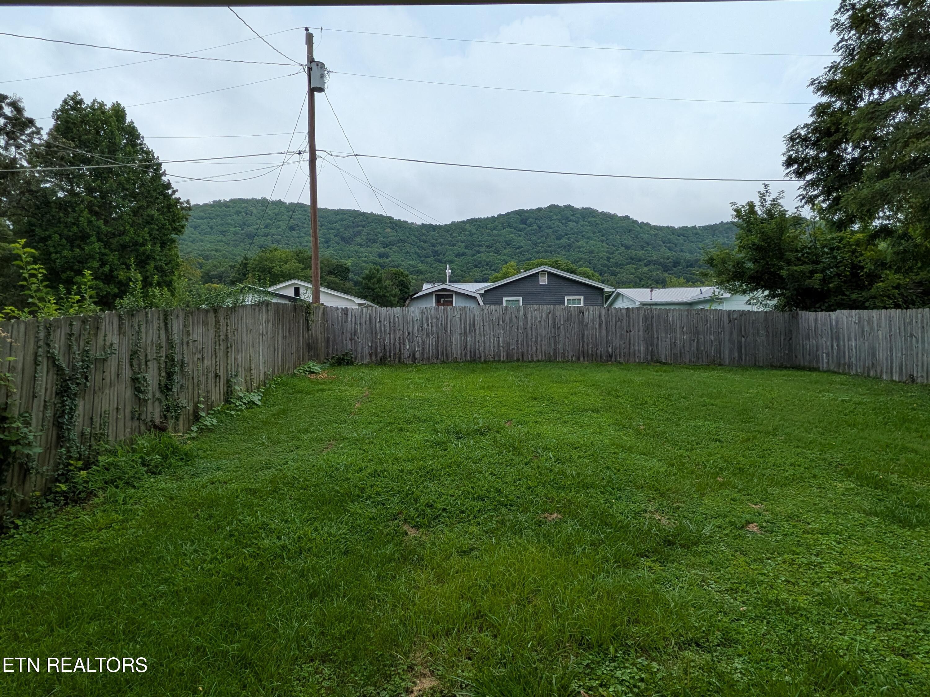 712 W Walden Street Lafollette TN 37766