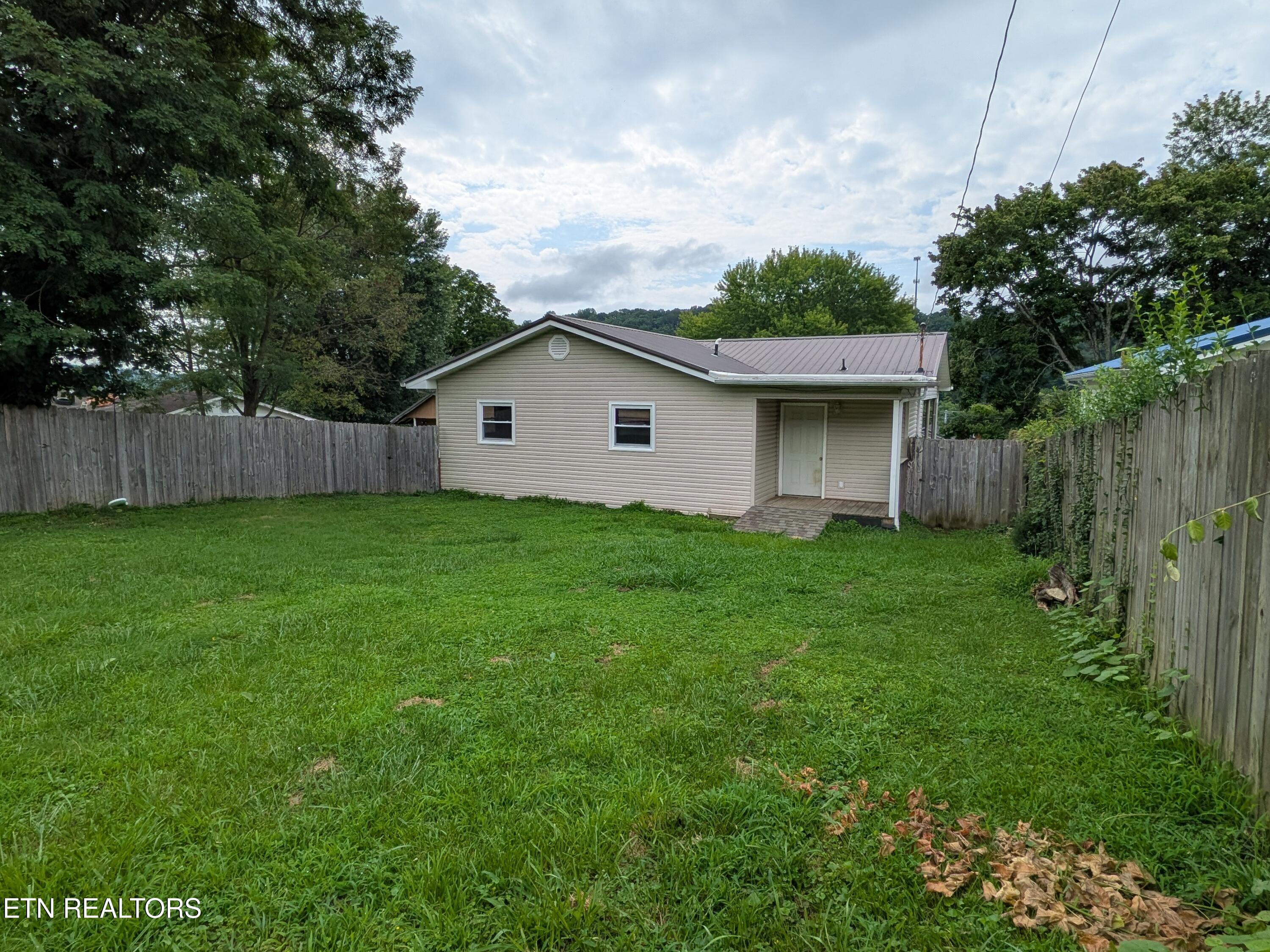 712 W Walden Street Lafollette TN 37766