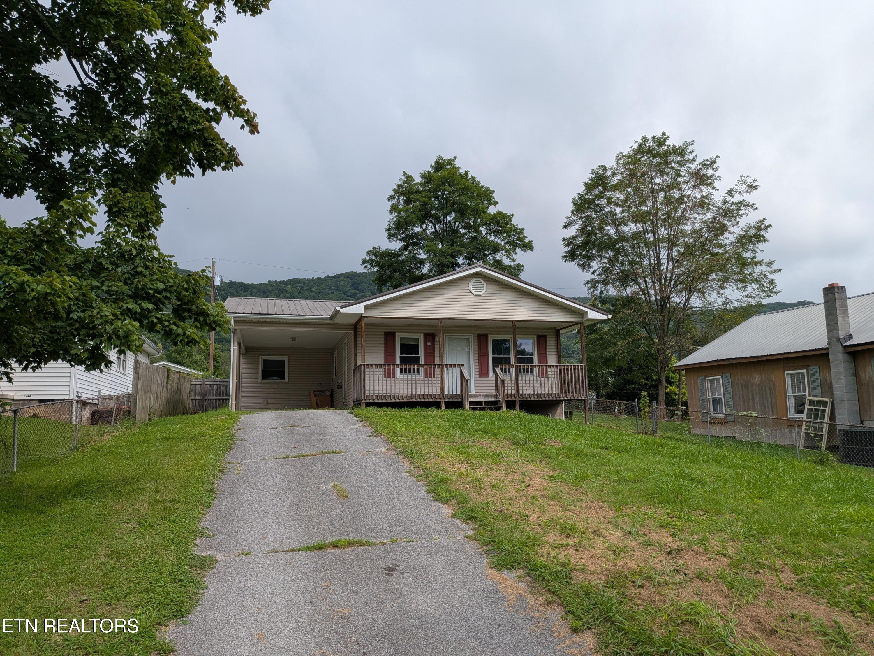 712 W Walden Street Lafollette TN 37766
