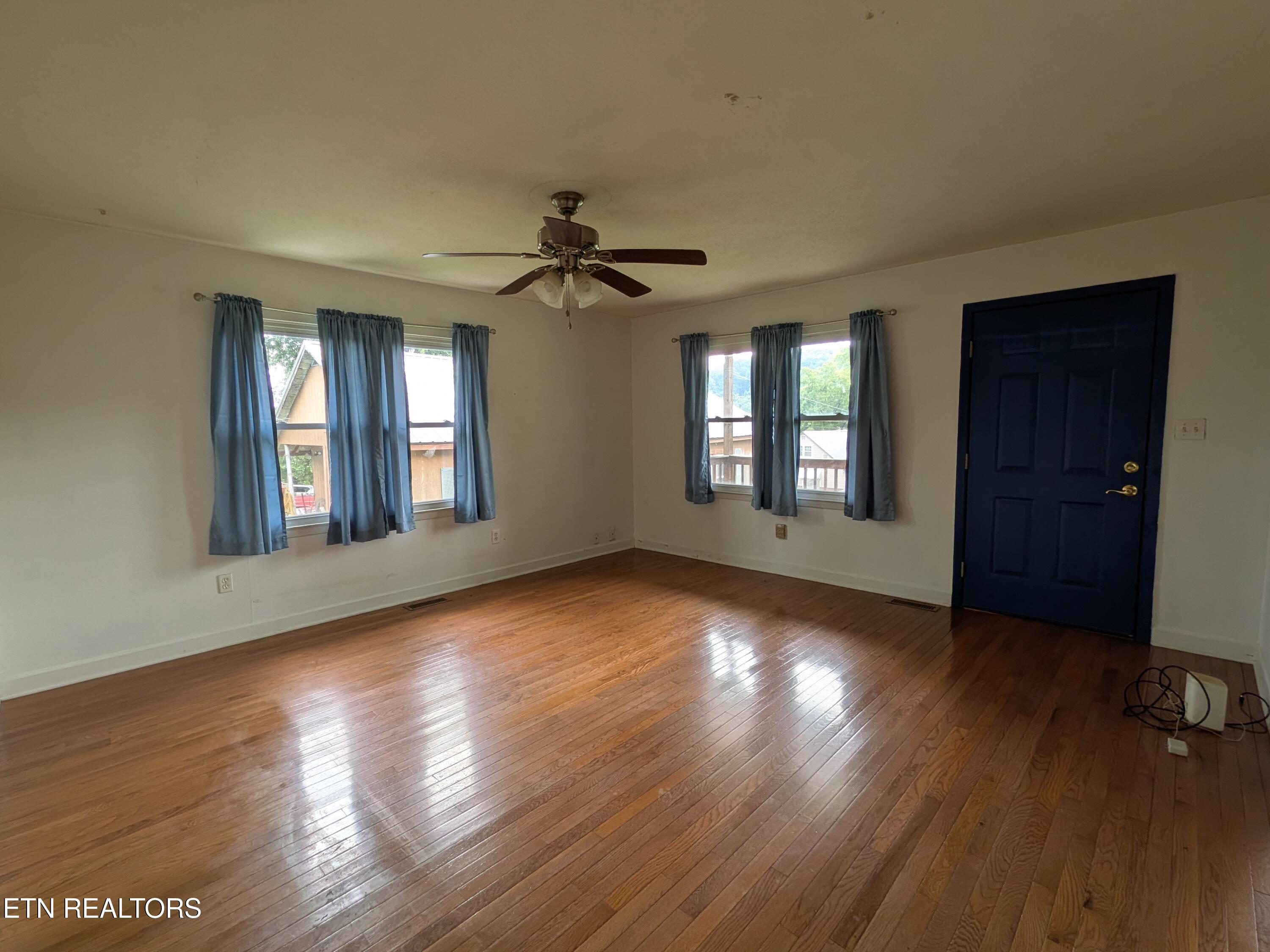 712 W Walden Street Lafollette TN 37766