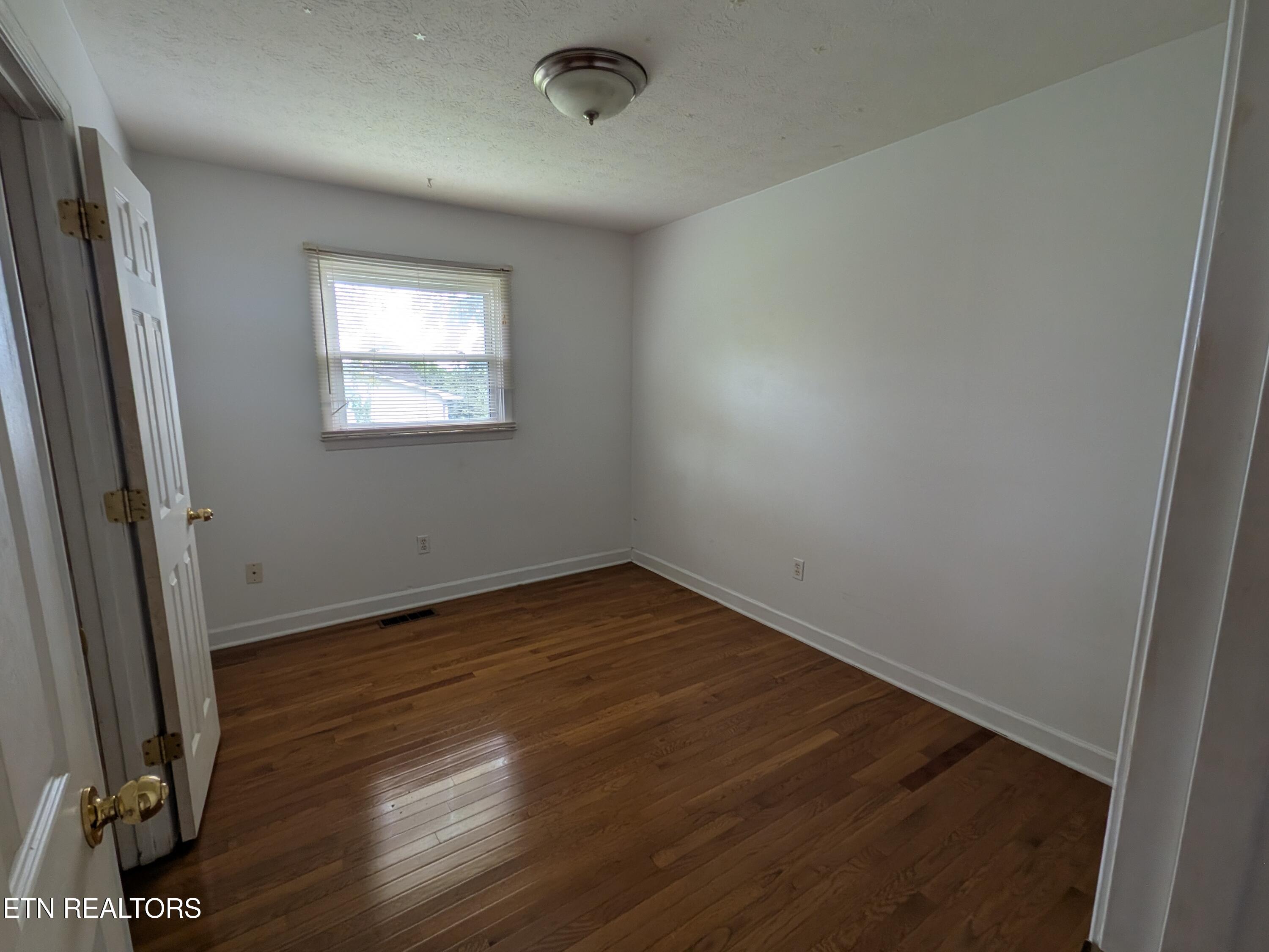 712 W Walden Street Lafollette TN 37766