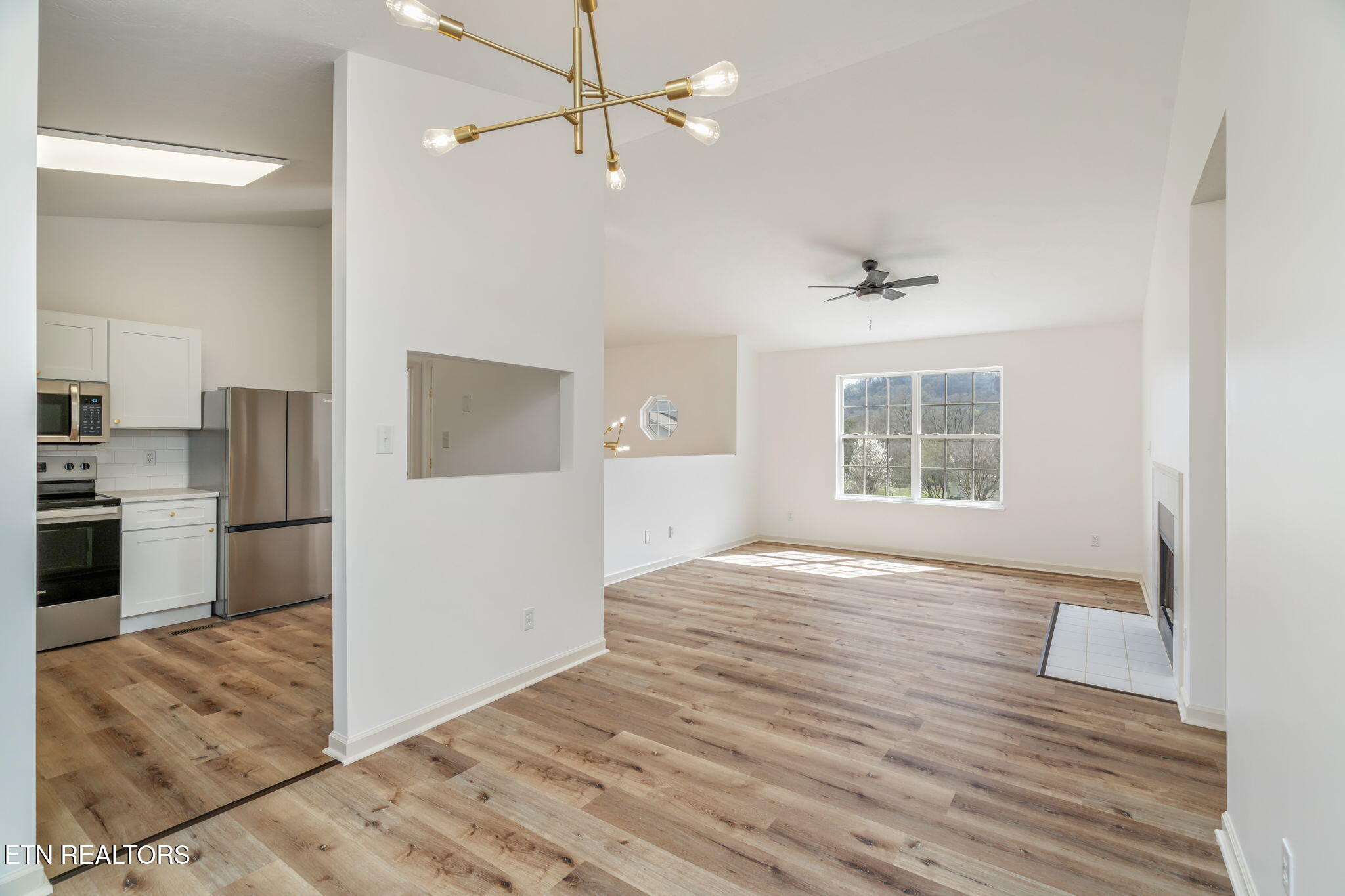 6715 Shimmering Brooks Lane Knoxville TN 37918