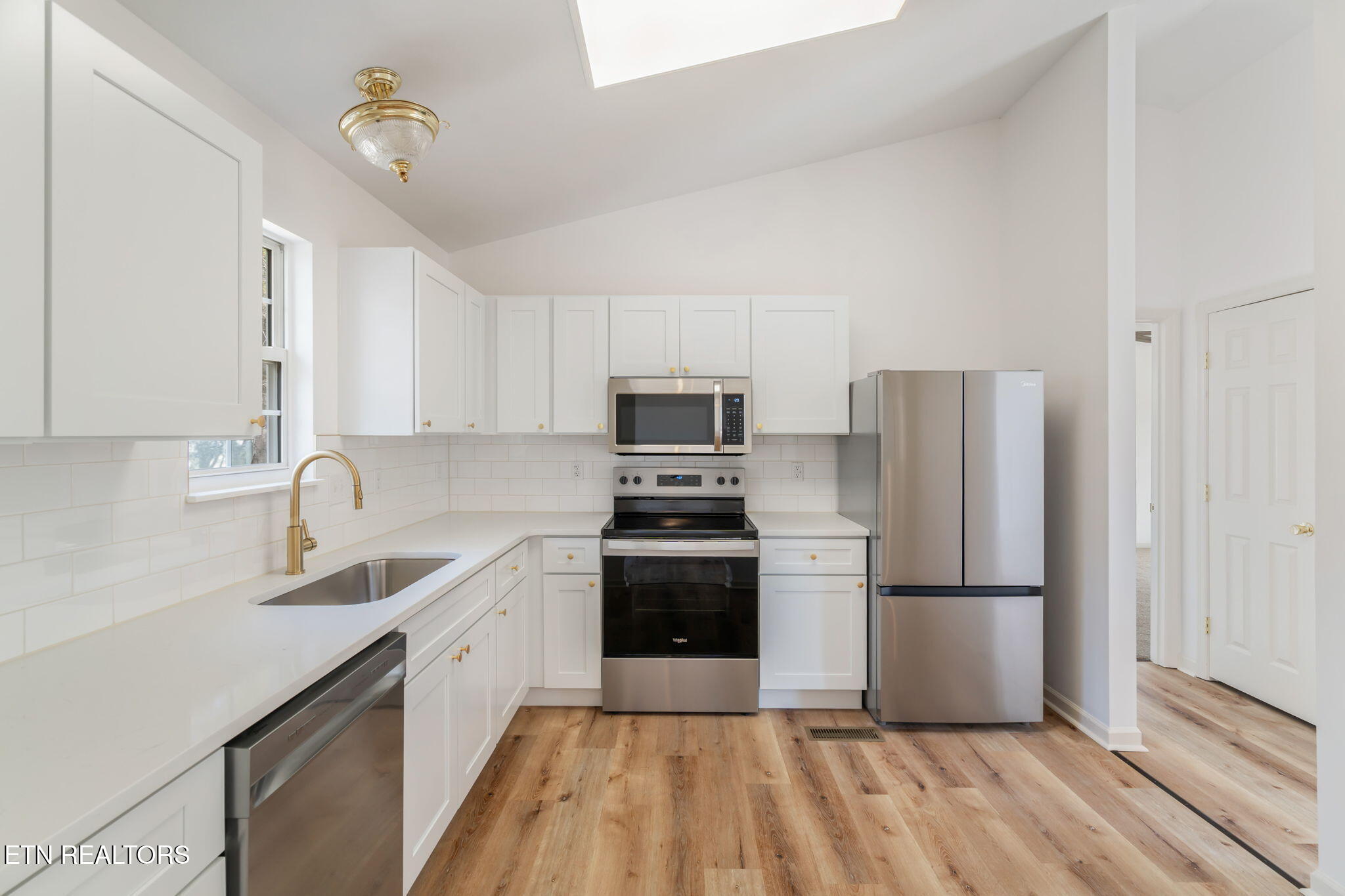 6715 Shimmering Brooks Lane Knoxville TN 37918