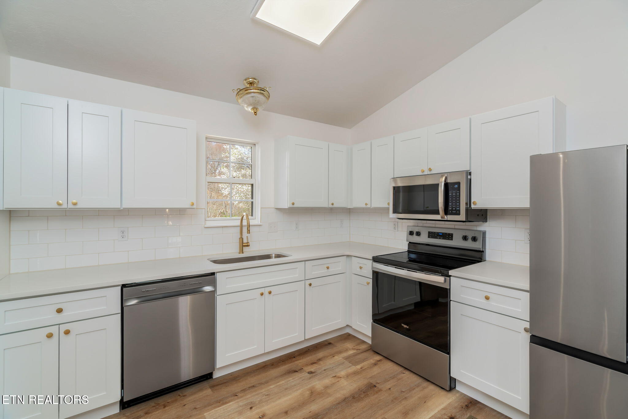 6715 Shimmering Brooks Lane Knoxville TN 37918