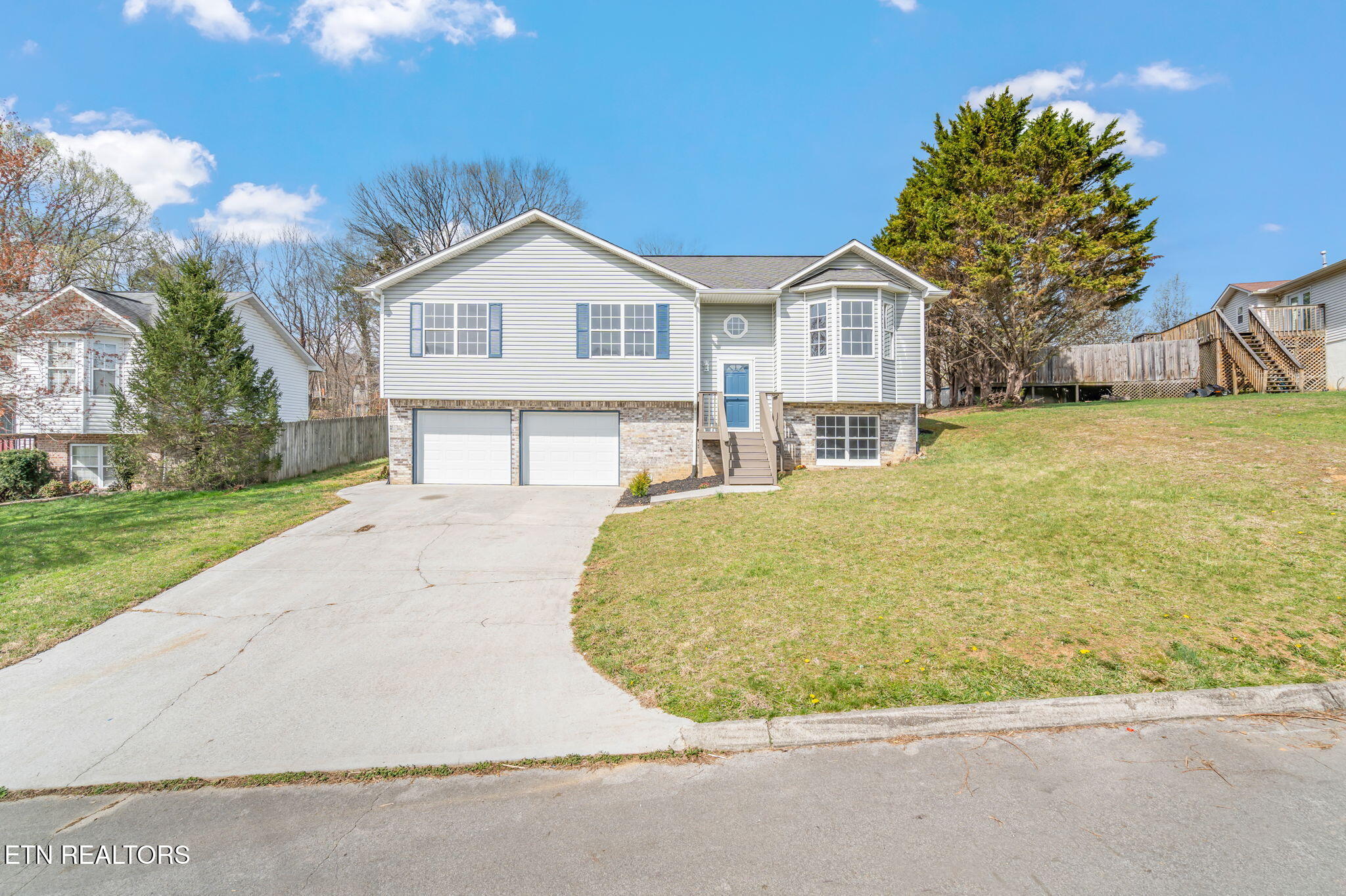 6715 Shimmering Brooks Lane Knoxville TN 37918