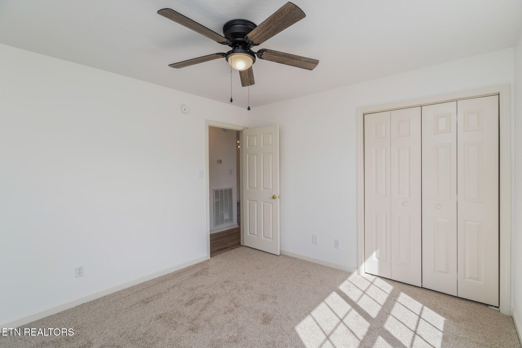 6715 Shimmering Brooks Lane Knoxville TN 37918