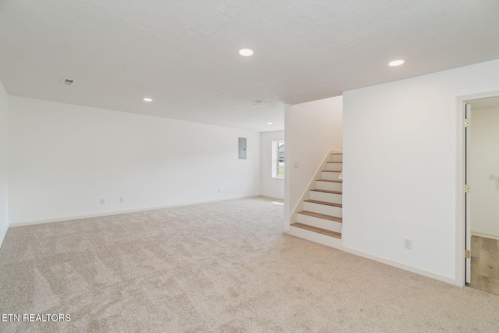 6715 Shimmering Brooks Lane Knoxville TN 37918