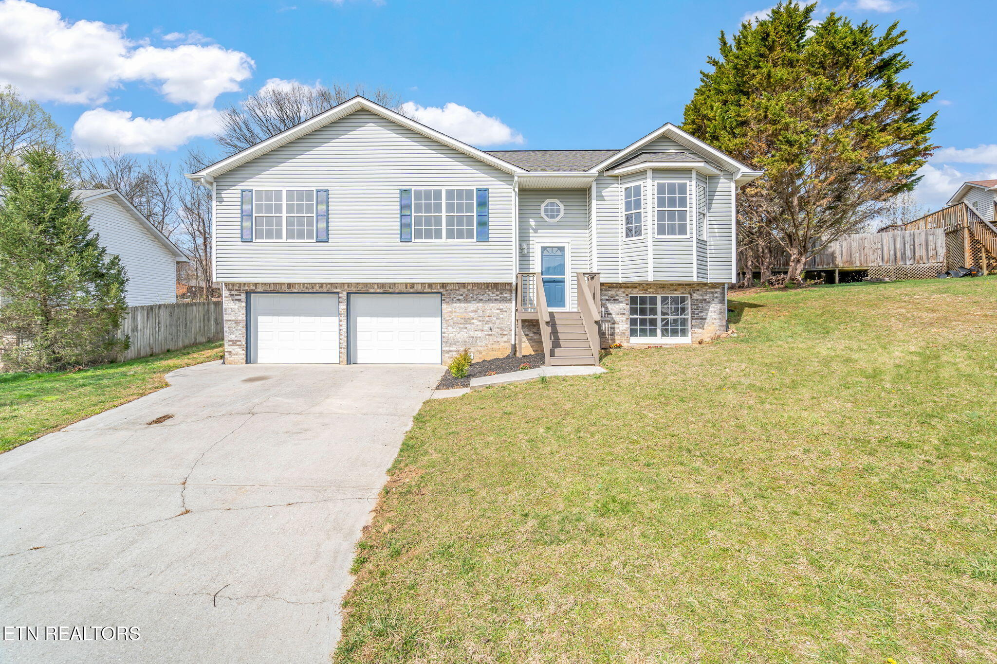6715 Shimmering Brooks Lane Knoxville TN 37918