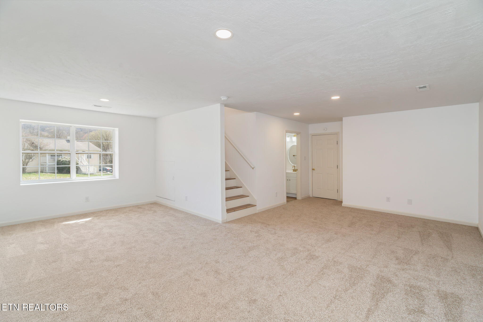 6715 Shimmering Brooks Lane Knoxville TN 37918