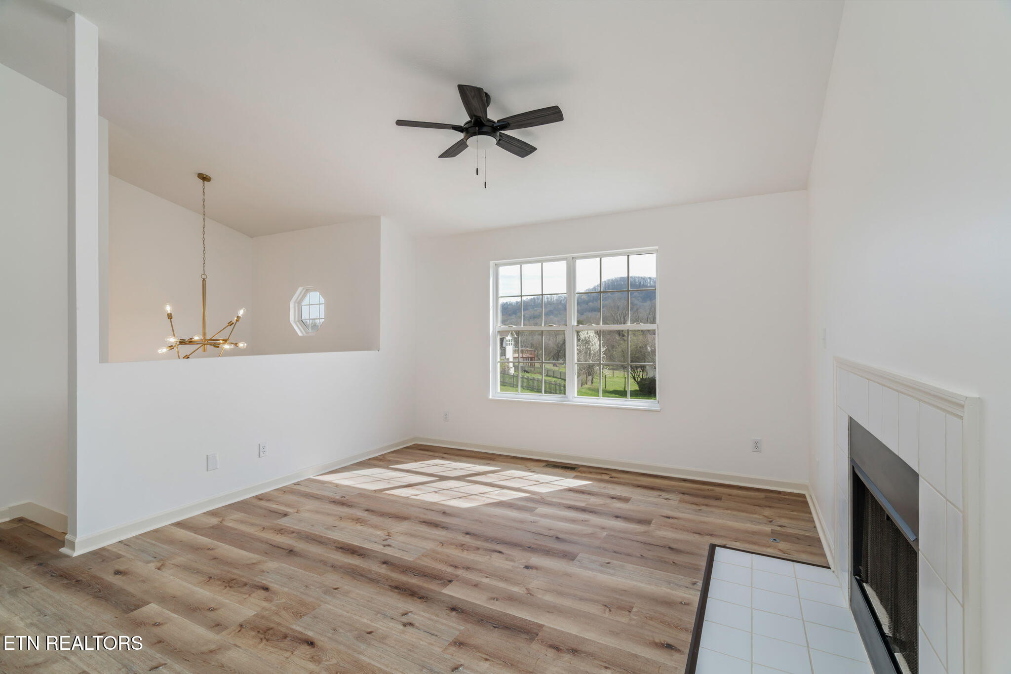 6715 Shimmering Brooks Lane Knoxville TN 37918
