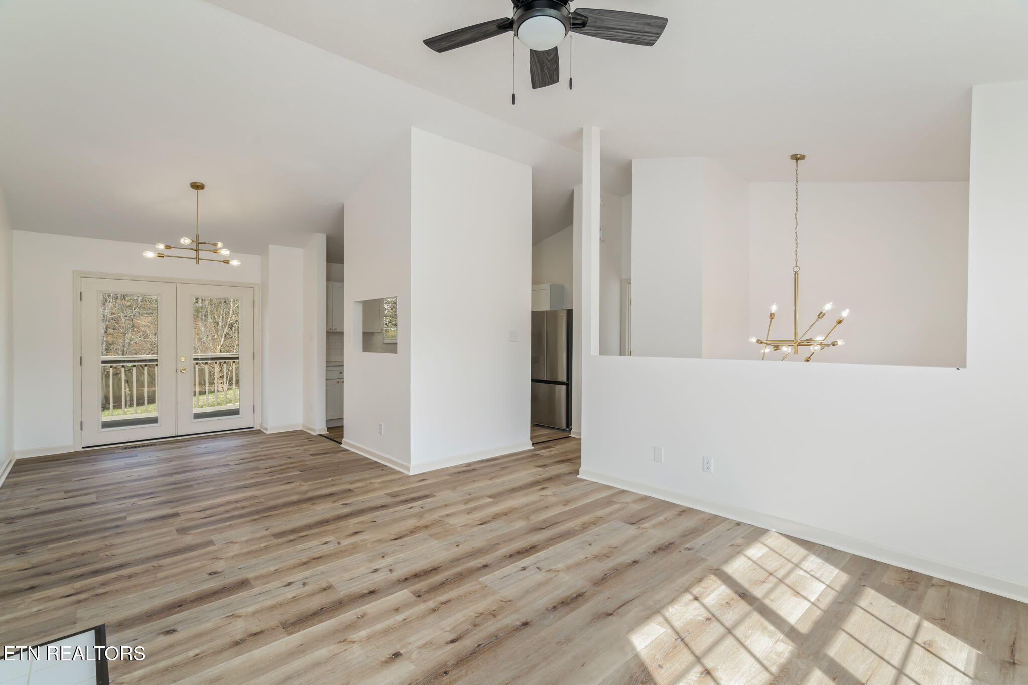 6715 Shimmering Brooks Lane Knoxville TN 37918