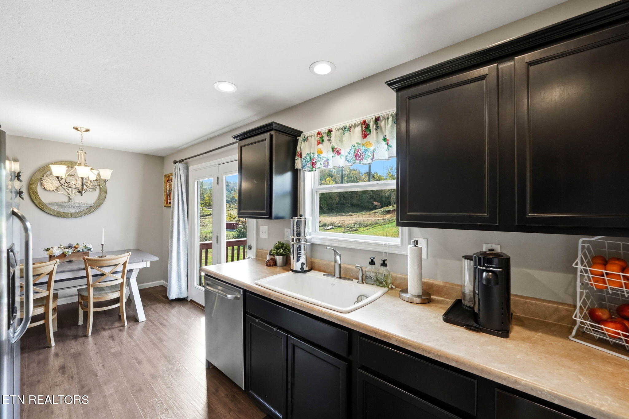 135 Raccoon Valley Road Maynardville TN 37807