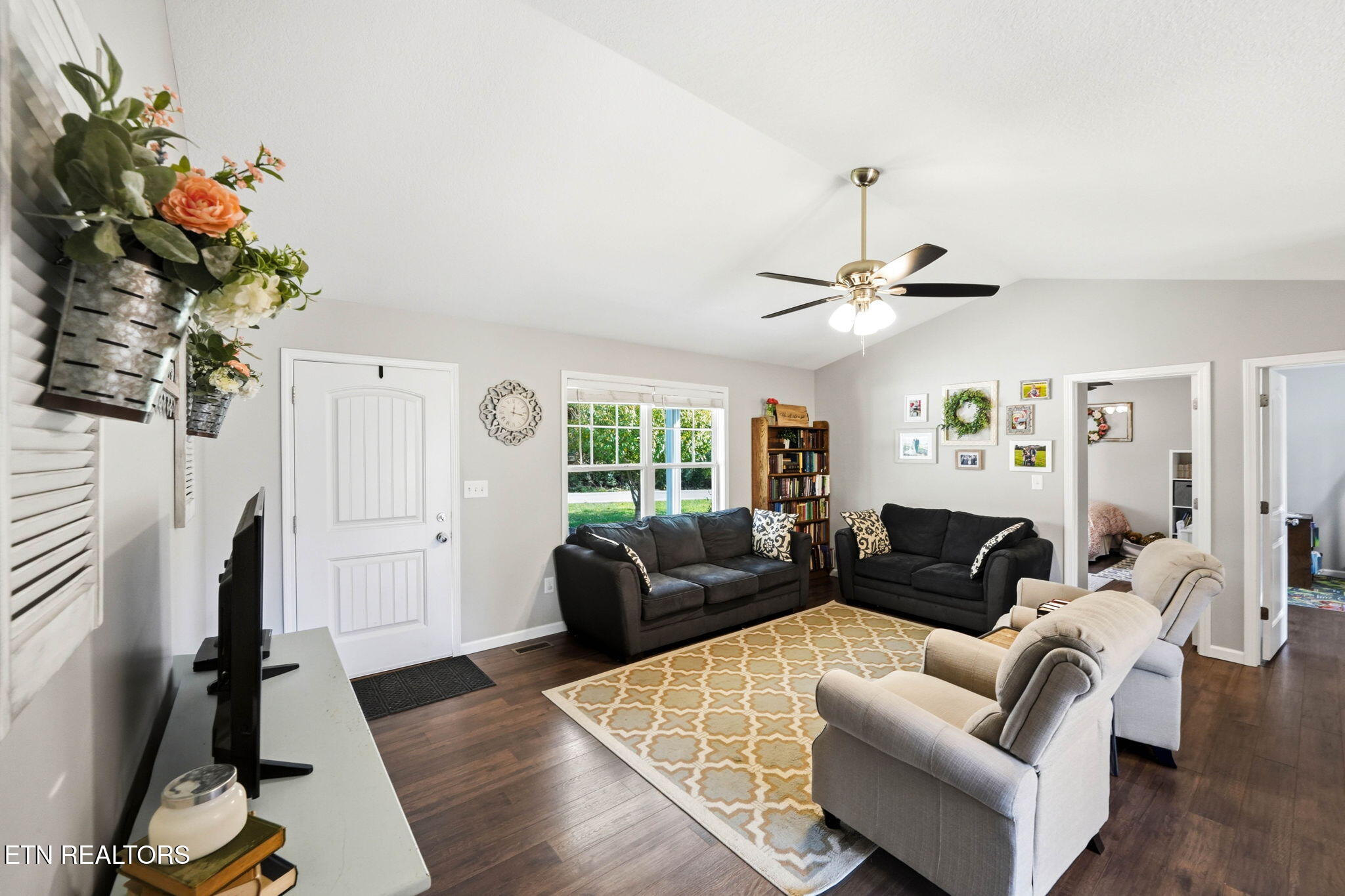 135 Raccoon Valley Road Maynardville TN 37807