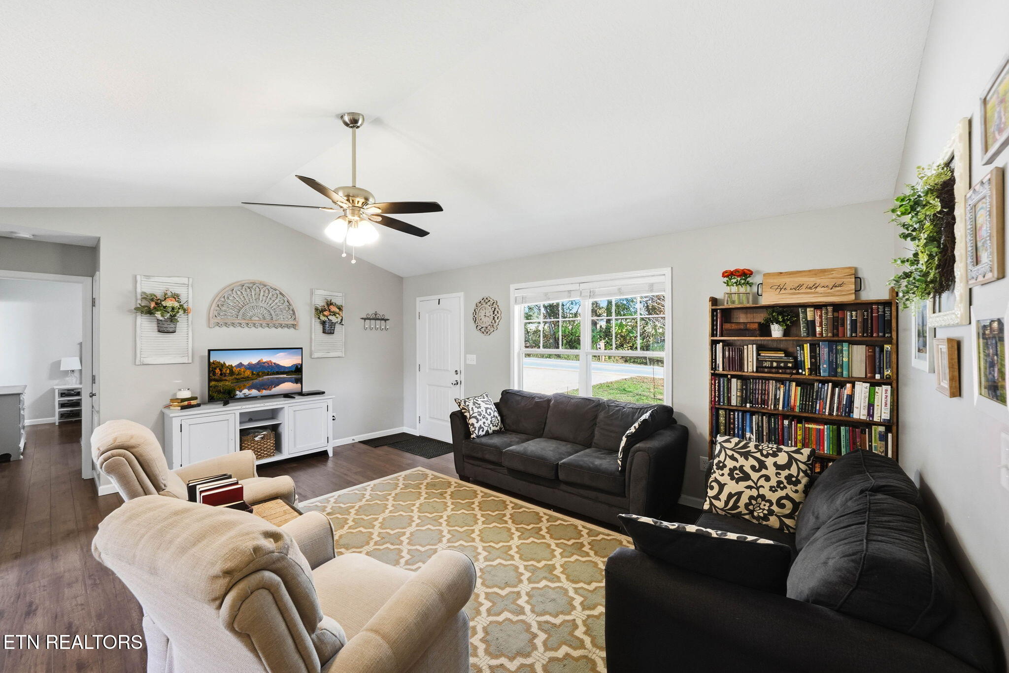 135 Raccoon Valley Road Maynardville TN 37807