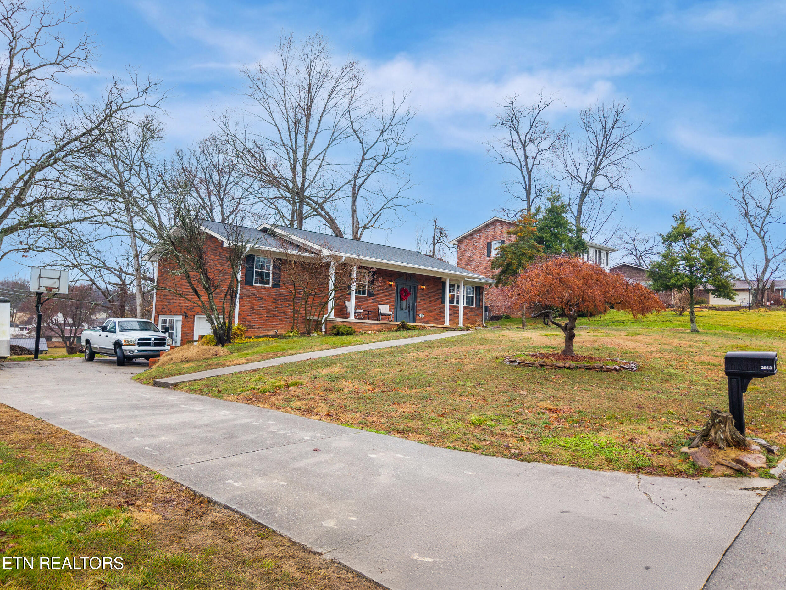 2913 Staffordshire Boulevard Powell TN 37849