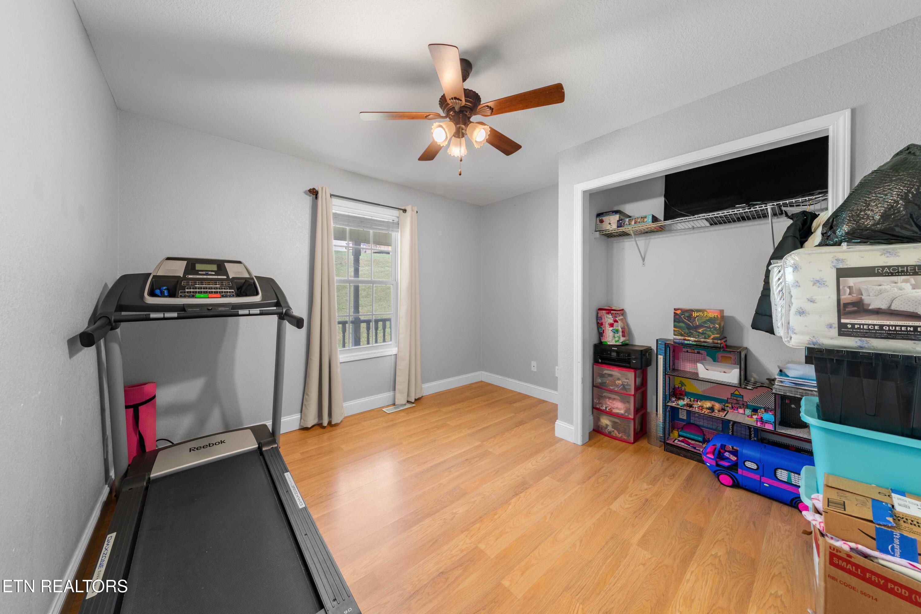 1007 W Kentucky Avenue Lafollette TN 37766