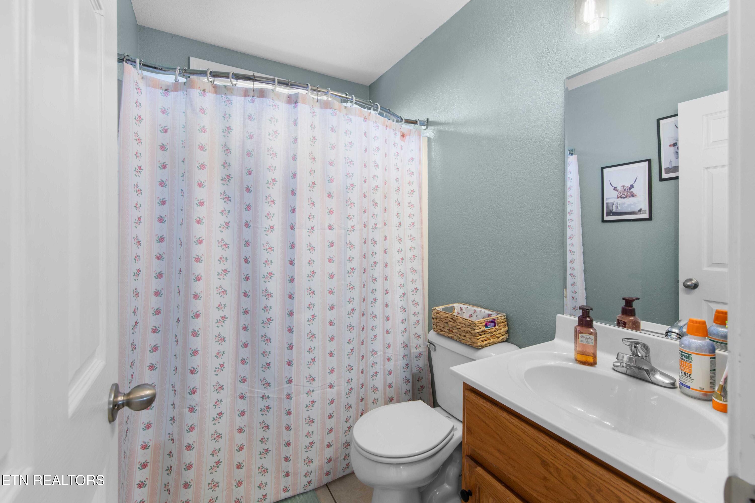 1007 W Kentucky Avenue Lafollette TN 37766