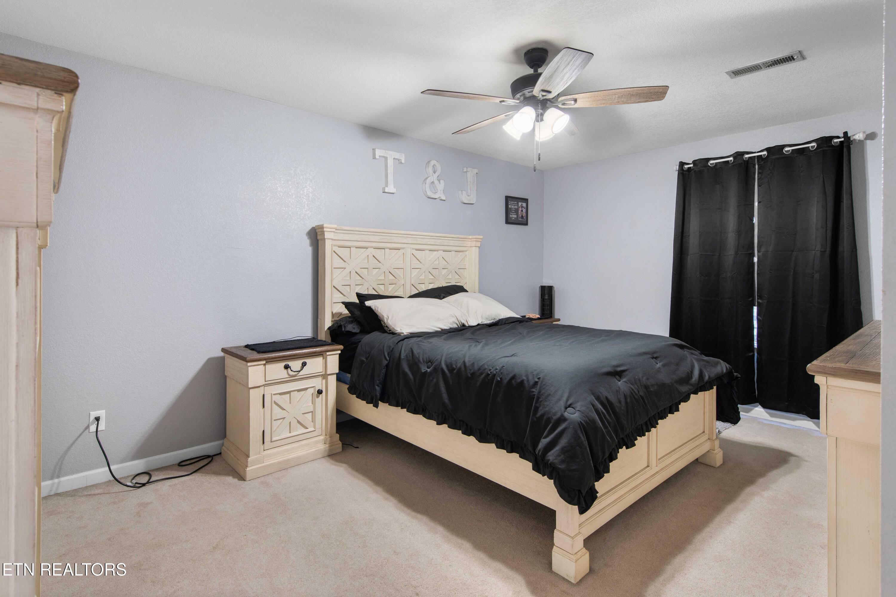 1007 W Kentucky Avenue Lafollette TN 37766