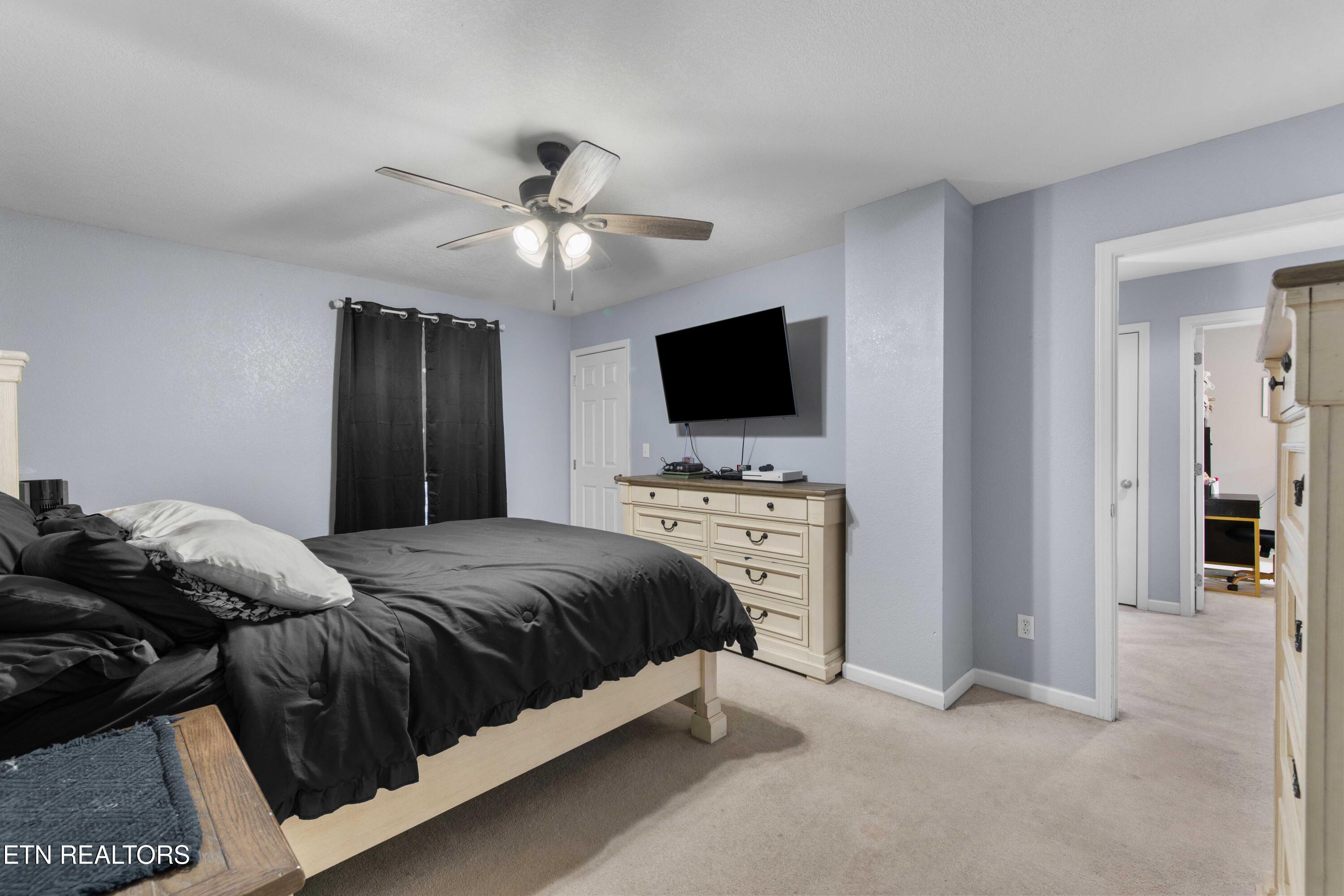1007 W Kentucky Avenue Lafollette TN 37766