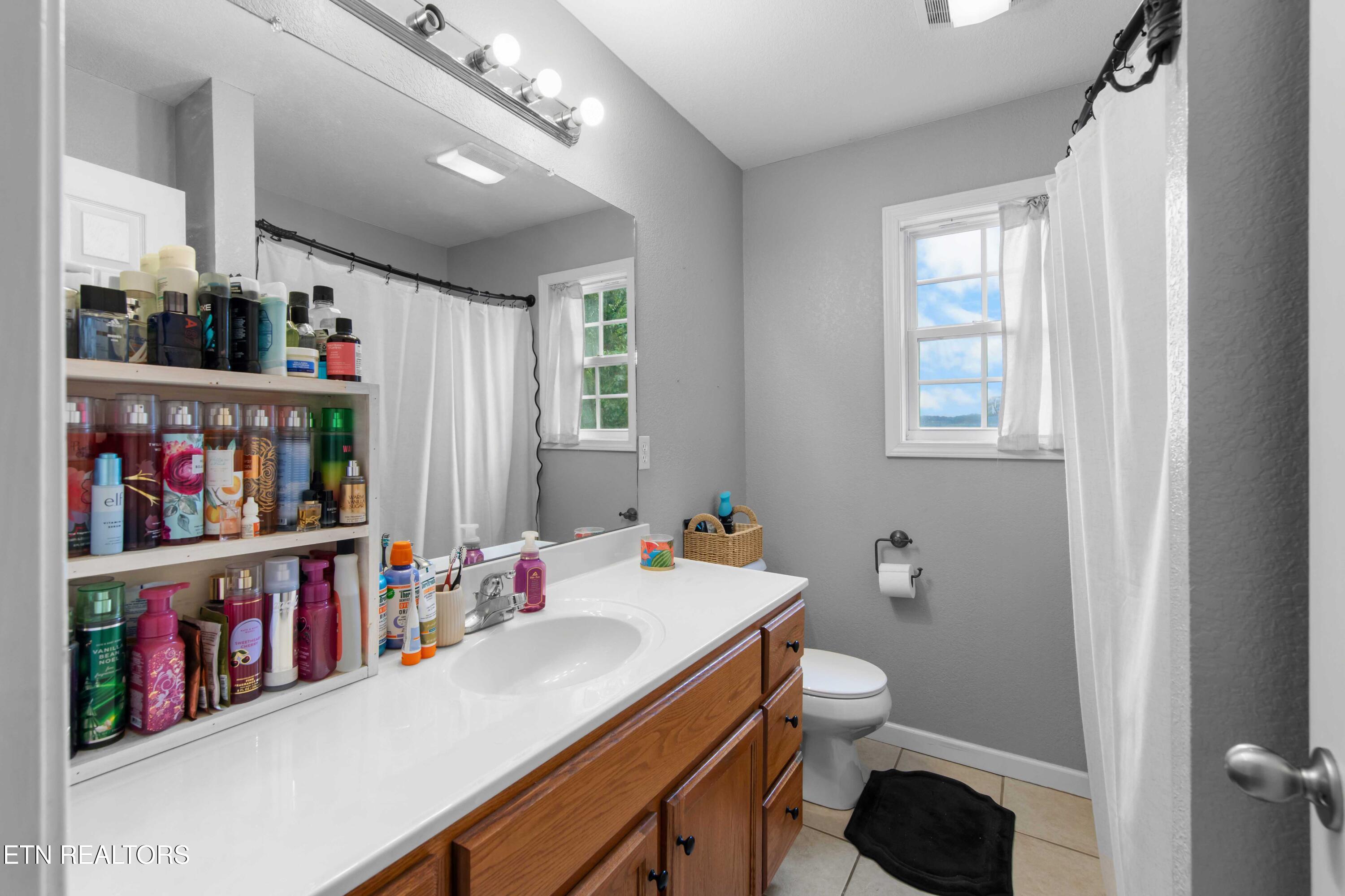 1007 W Kentucky Avenue Lafollette TN 37766