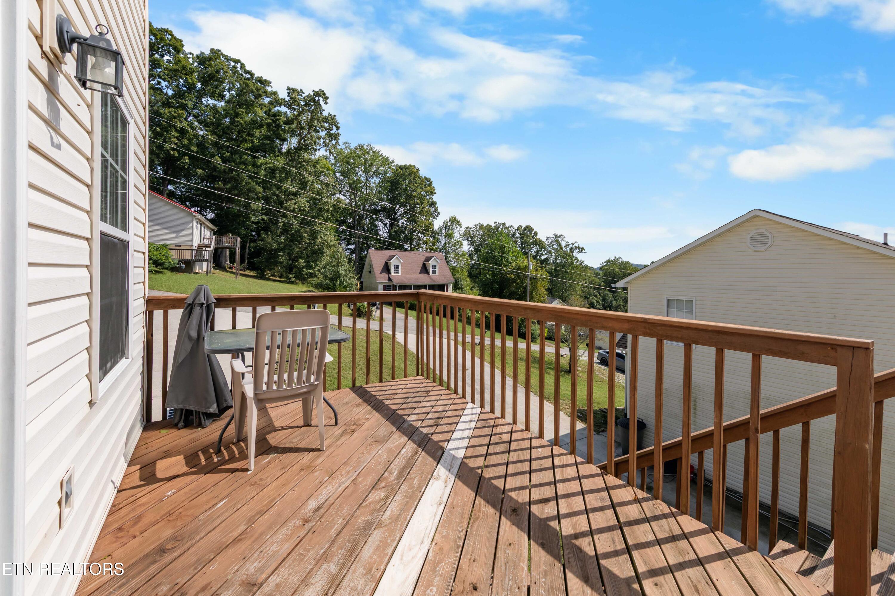 1007 W Kentucky Avenue Lafollette TN 37766