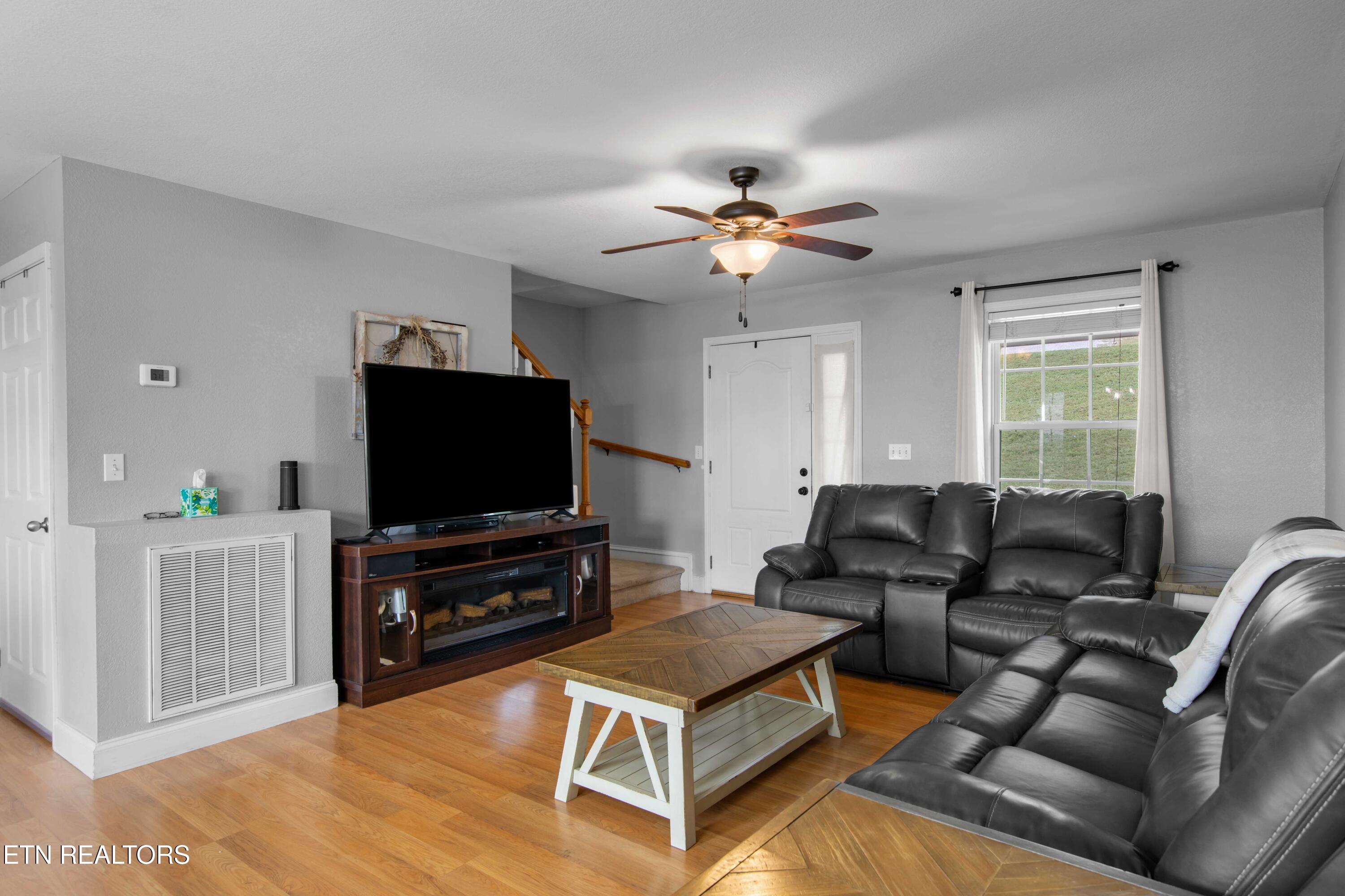 1007 W Kentucky Avenue Lafollette TN 37766