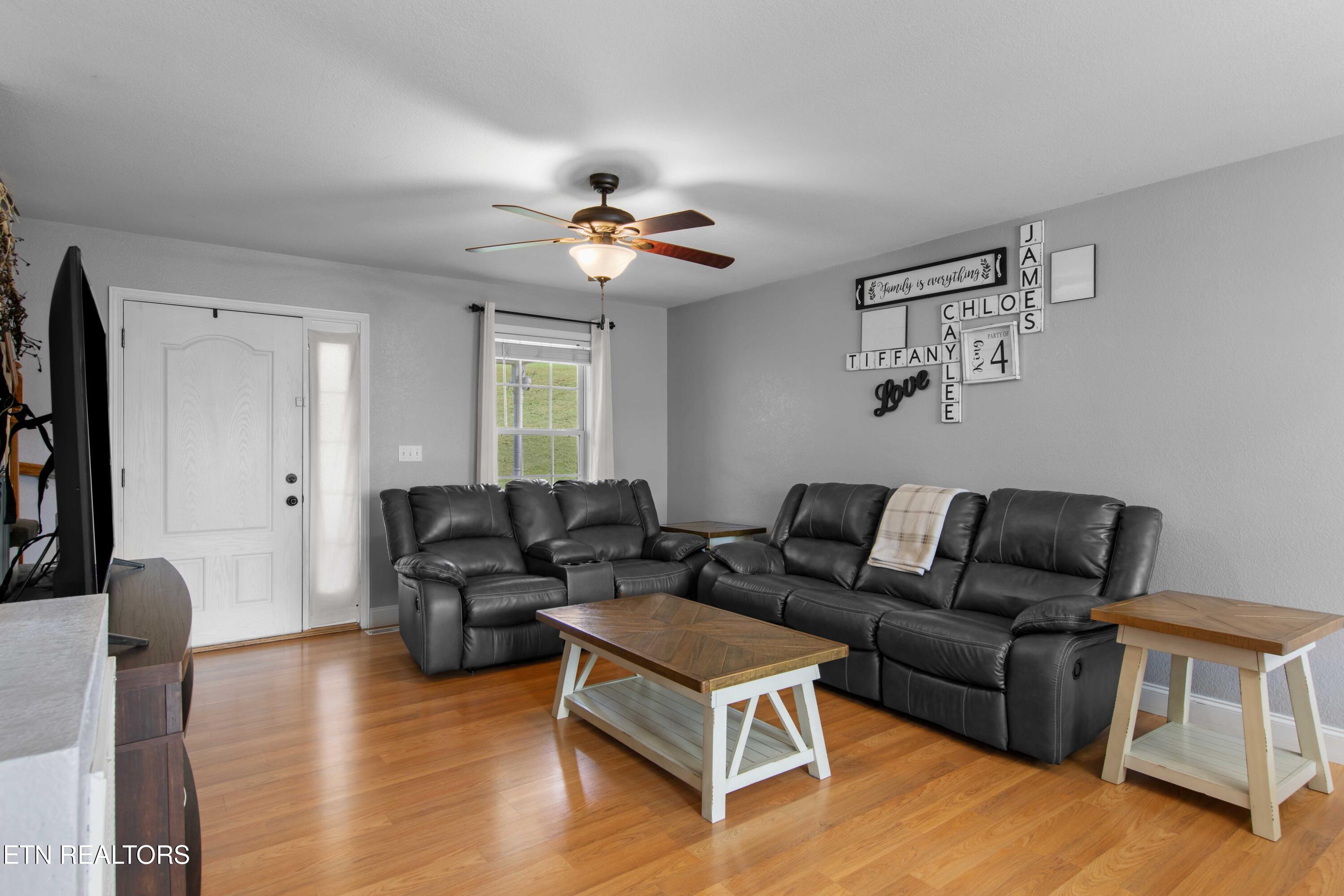 1007 W Kentucky Avenue Lafollette TN 37766
