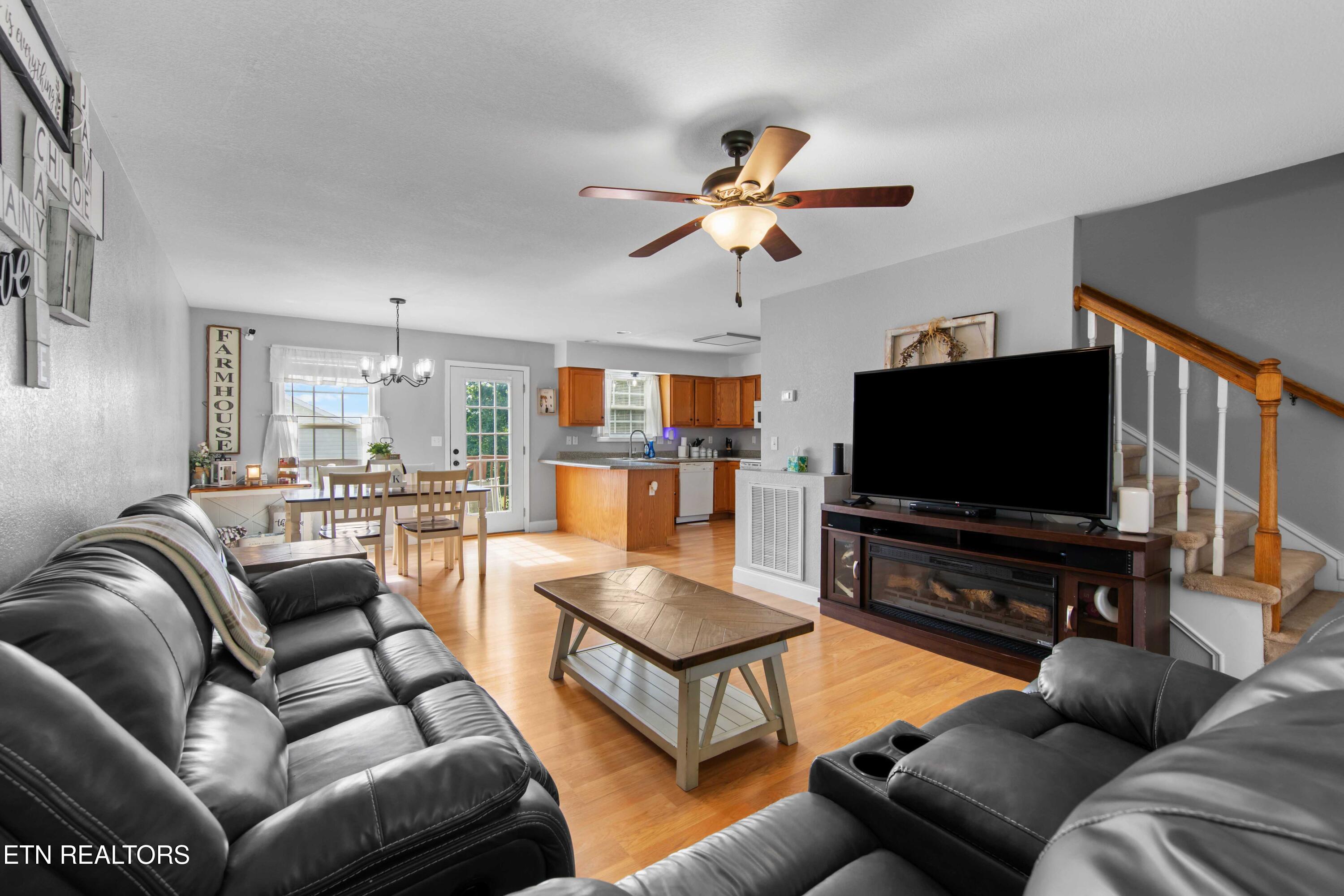 1007 W Kentucky Avenue Lafollette TN 37766