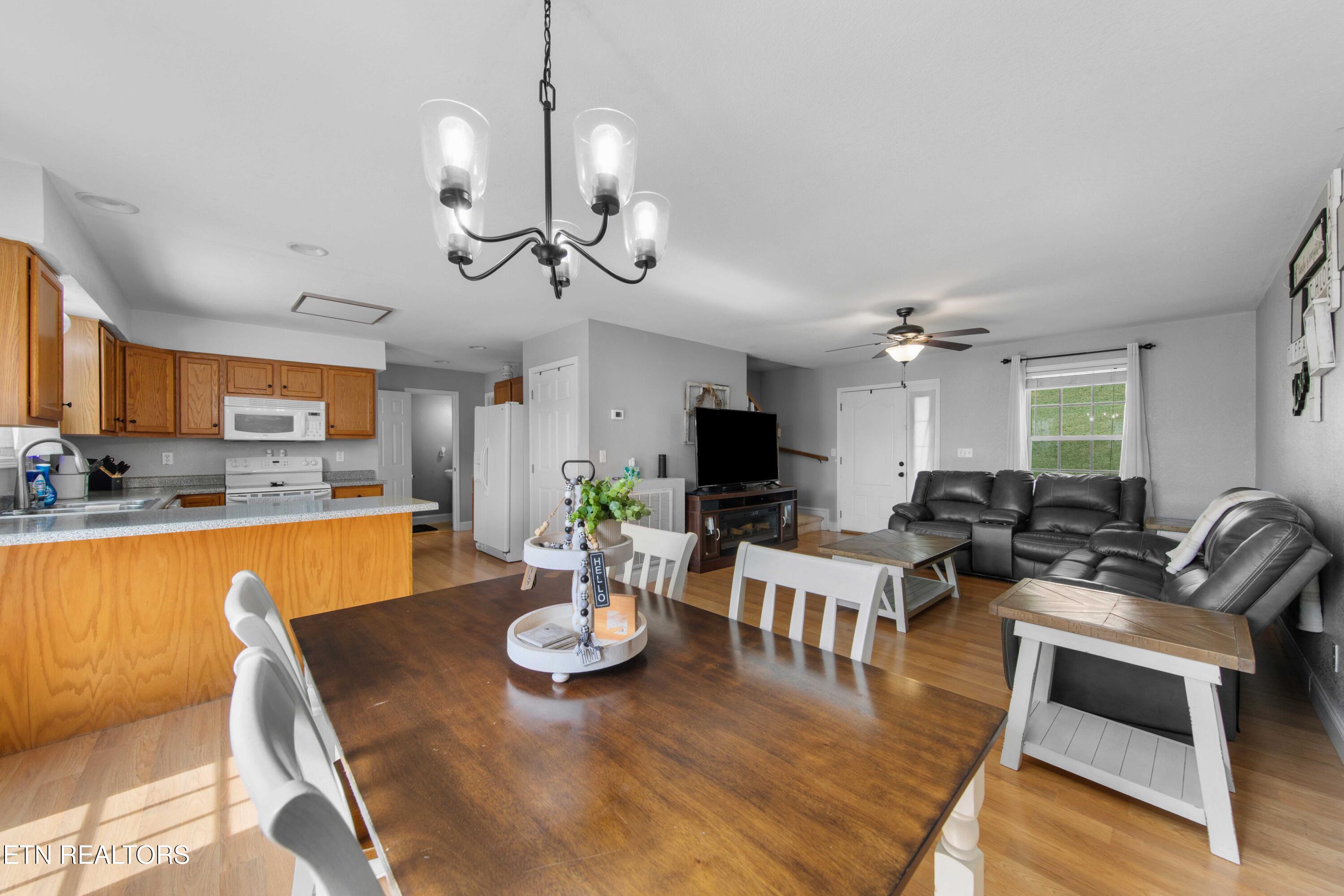 1007 W Kentucky Avenue Lafollette TN 37766