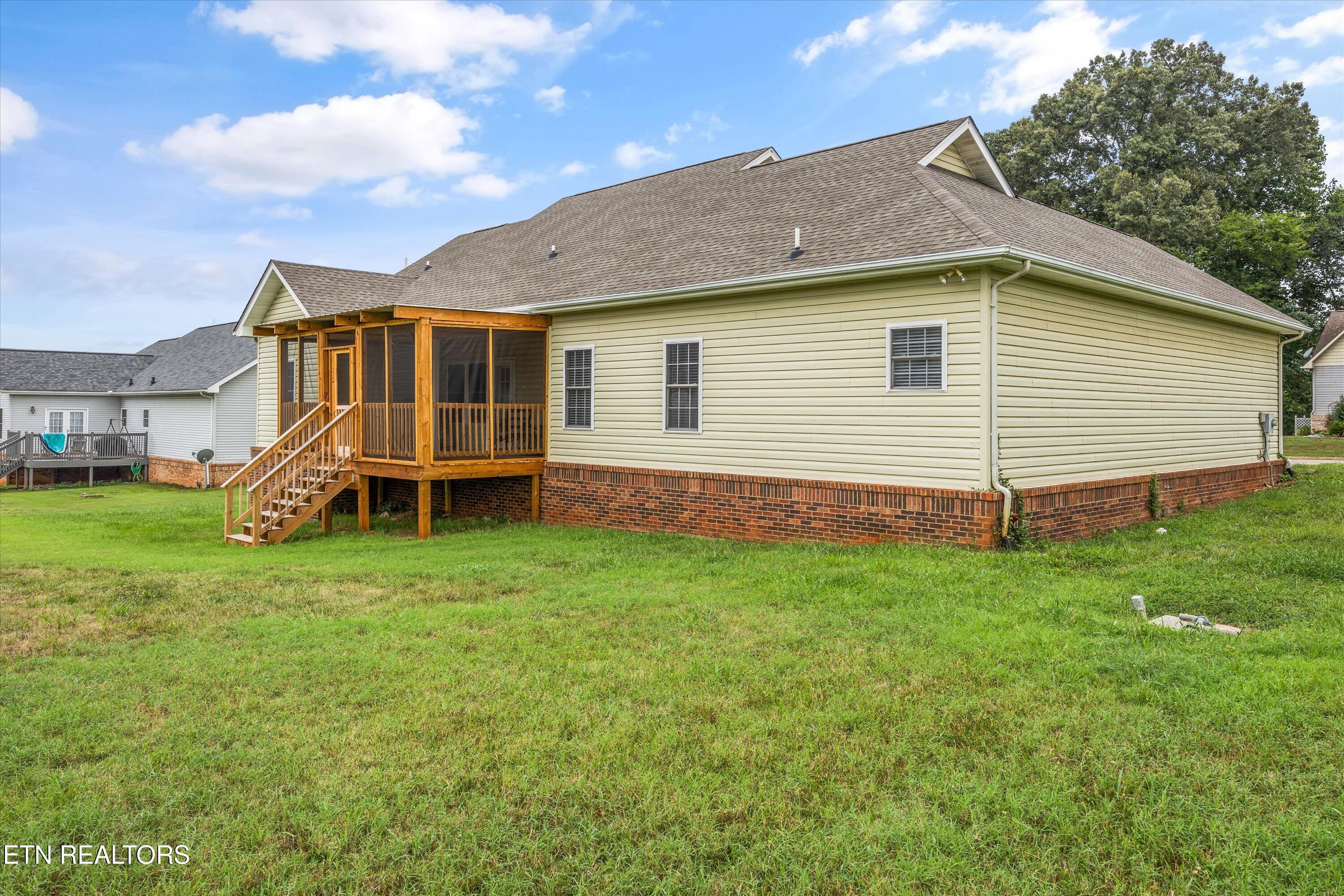 1924 River Vista Circle Sevierville TN 37876