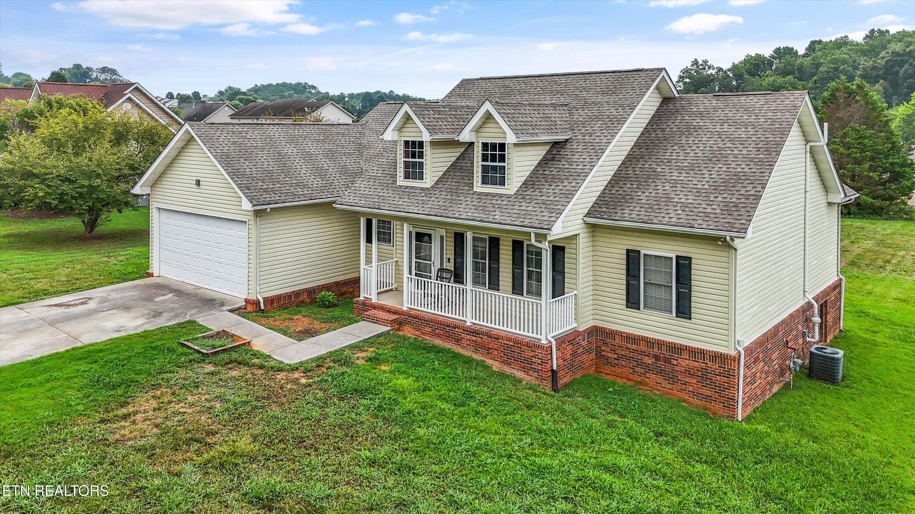 1924 River Vista Circle Sevierville TN 37876