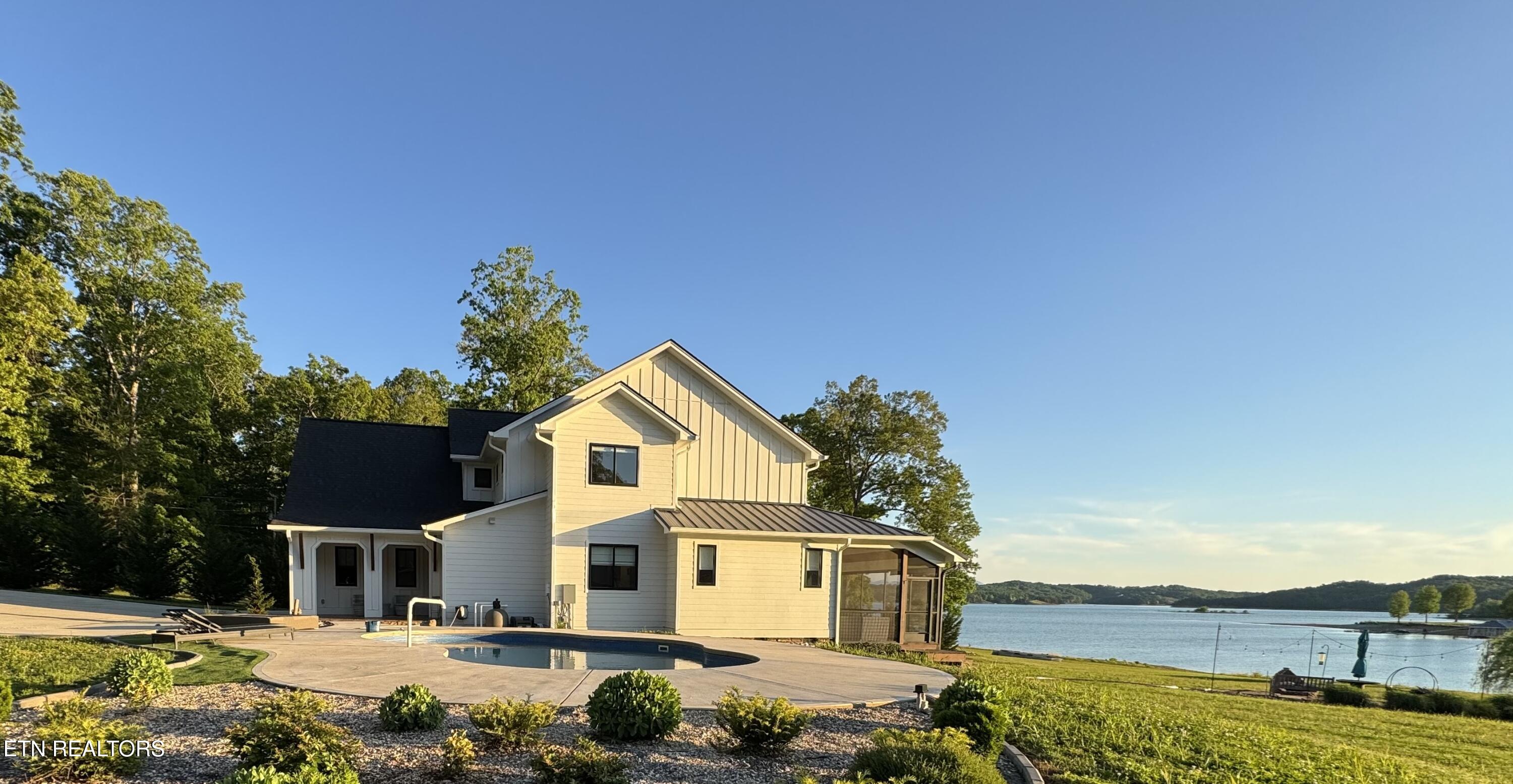 2227 Ted Moore Road Dandridge TN 37725