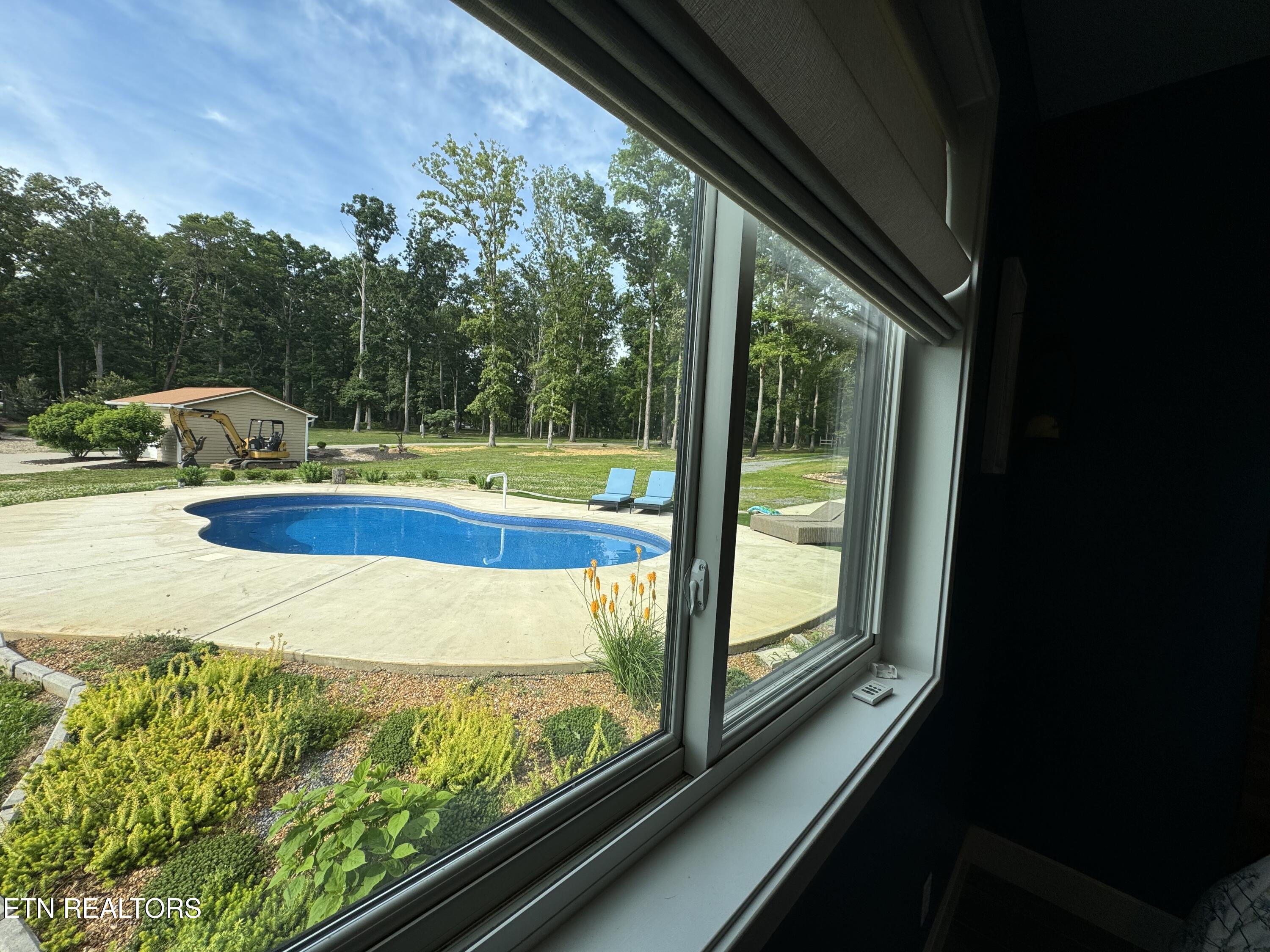 2227 Ted Moore Road Dandridge TN 37725