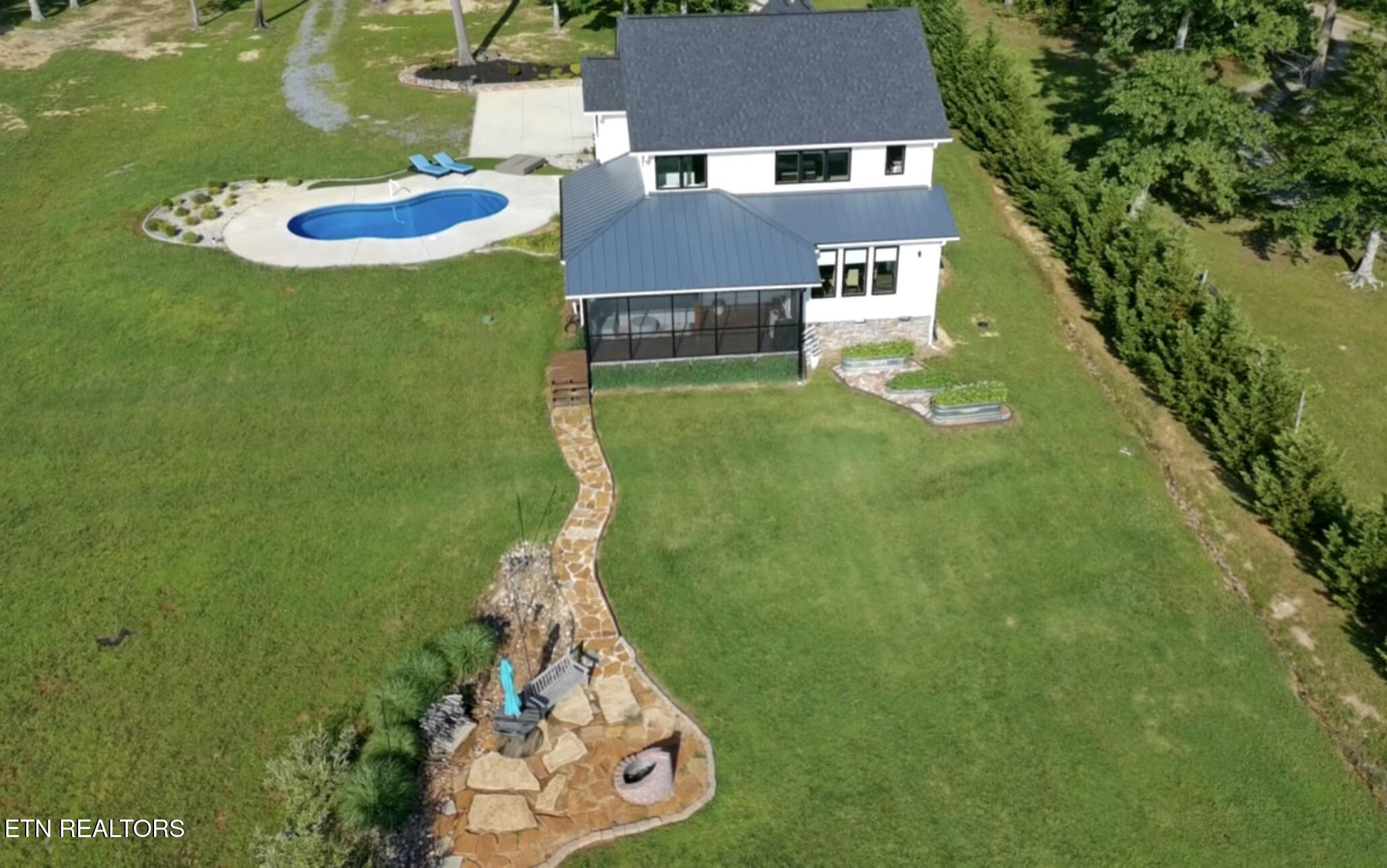 2227 Ted Moore Road Dandridge TN 37725