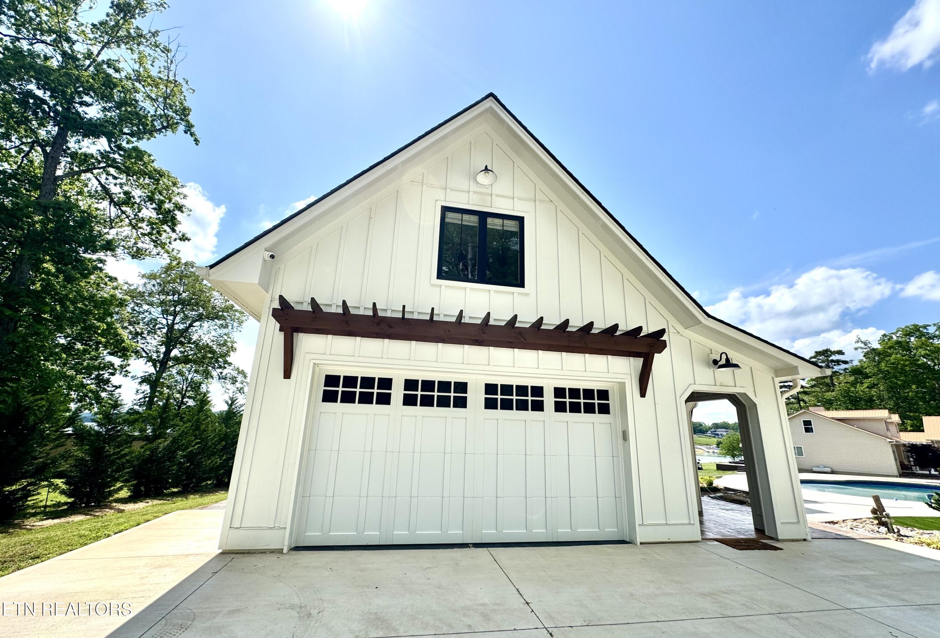 2227 Ted Moore Road Dandridge TN 37725