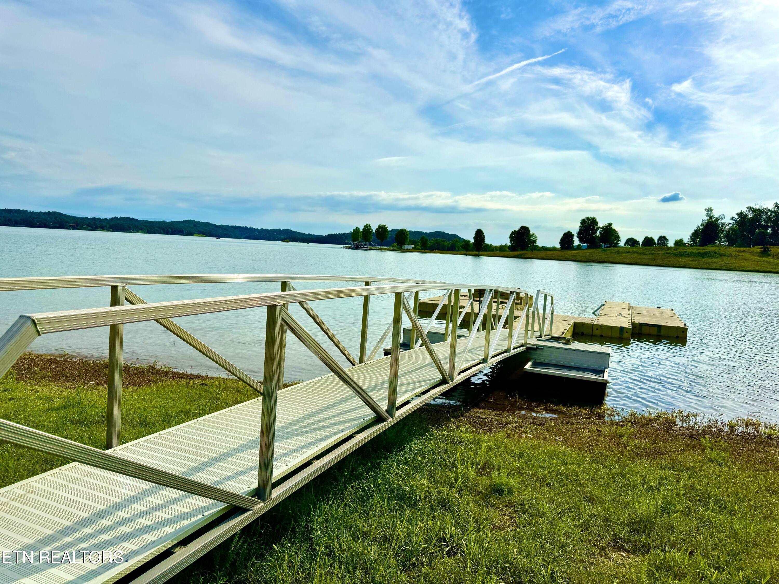 2227 Ted Moore Road Dandridge TN 37725