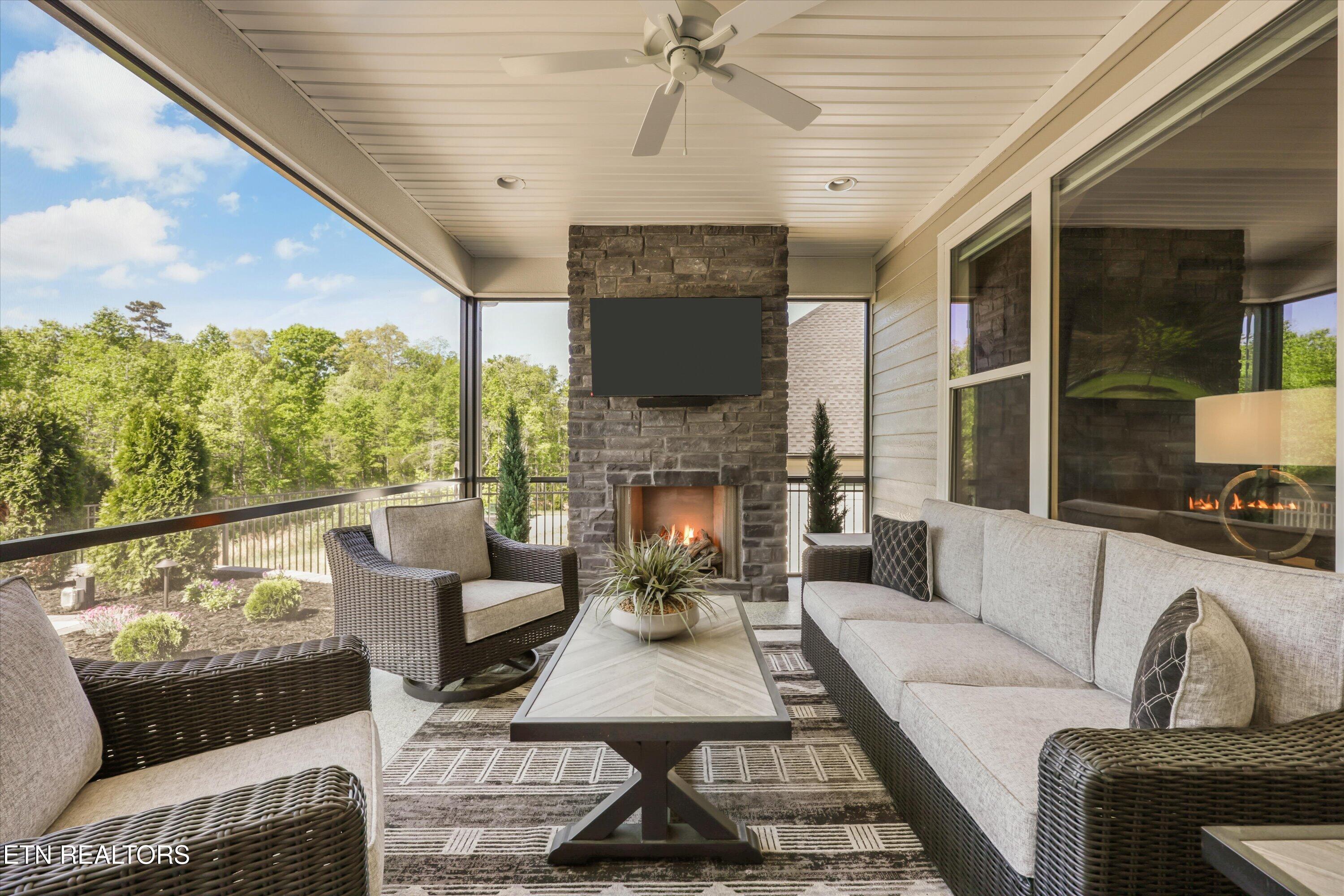 313 Bittersweet Lane Lenoir City TN 37771