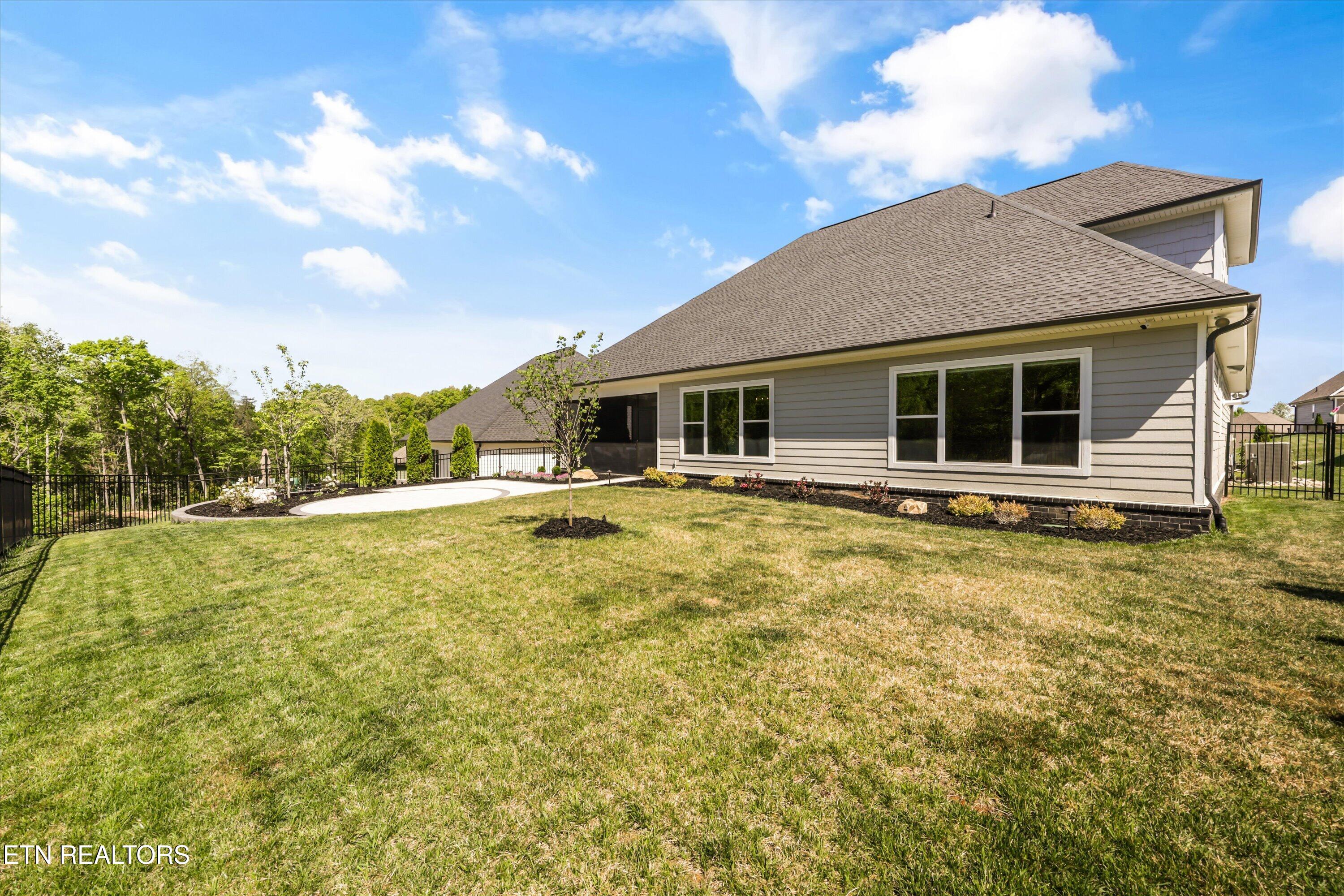 313 Bittersweet Lane Lenoir City TN 37771